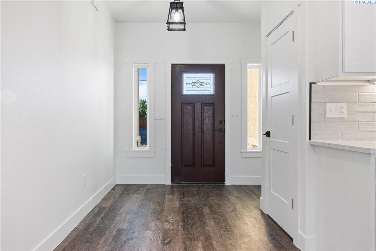 Homes for sale in Moses Lake, WA | 6479 Rd 3 Ne, Moses Lake, WA 98837 | MLS# 287172