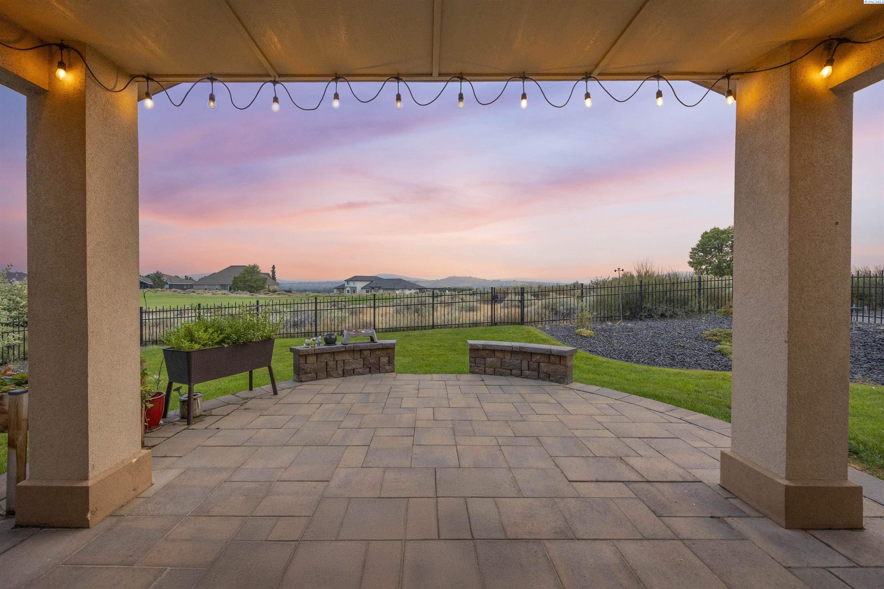 Homes for sale in Richland, WA | 2723 Stonecreek Dr, Richland, WA 99354 | MLS# 287285