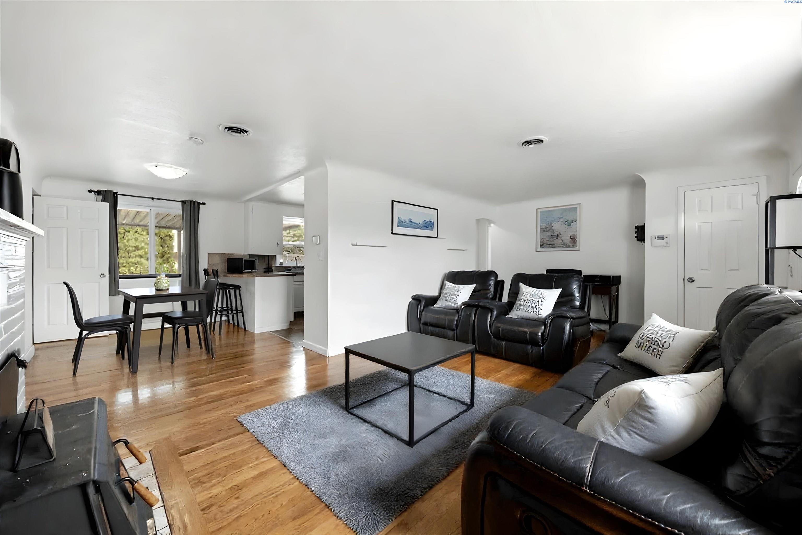 Homes for sale in Kennewick, WA | 205 E 15Th Ave, Kennewick, WA 99337 | MLS# 287289