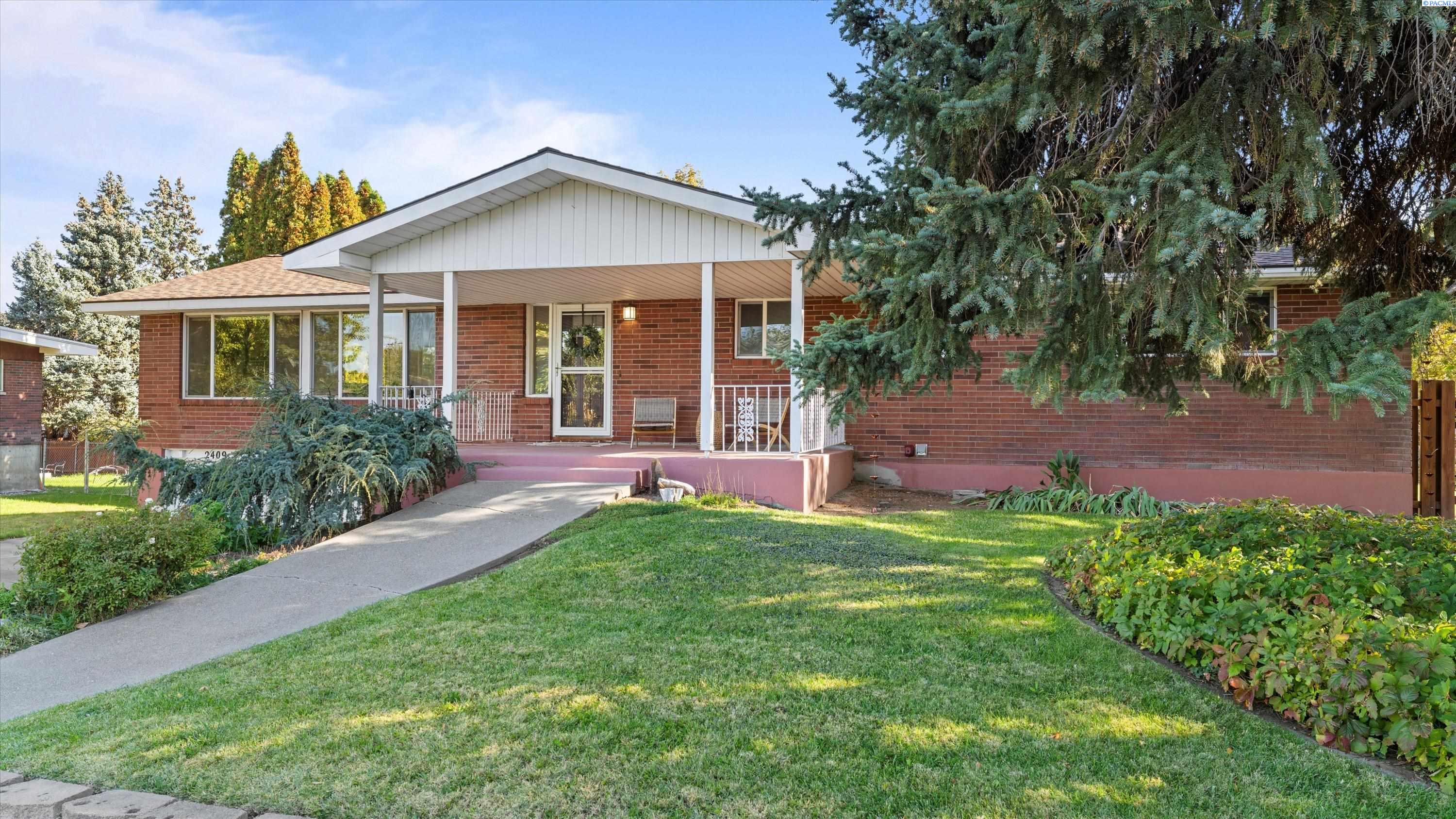 Homes for sale in Kennewick, WA | 2409 S Fruitland St, Kennewick, WA 99337 | MLS# 287305