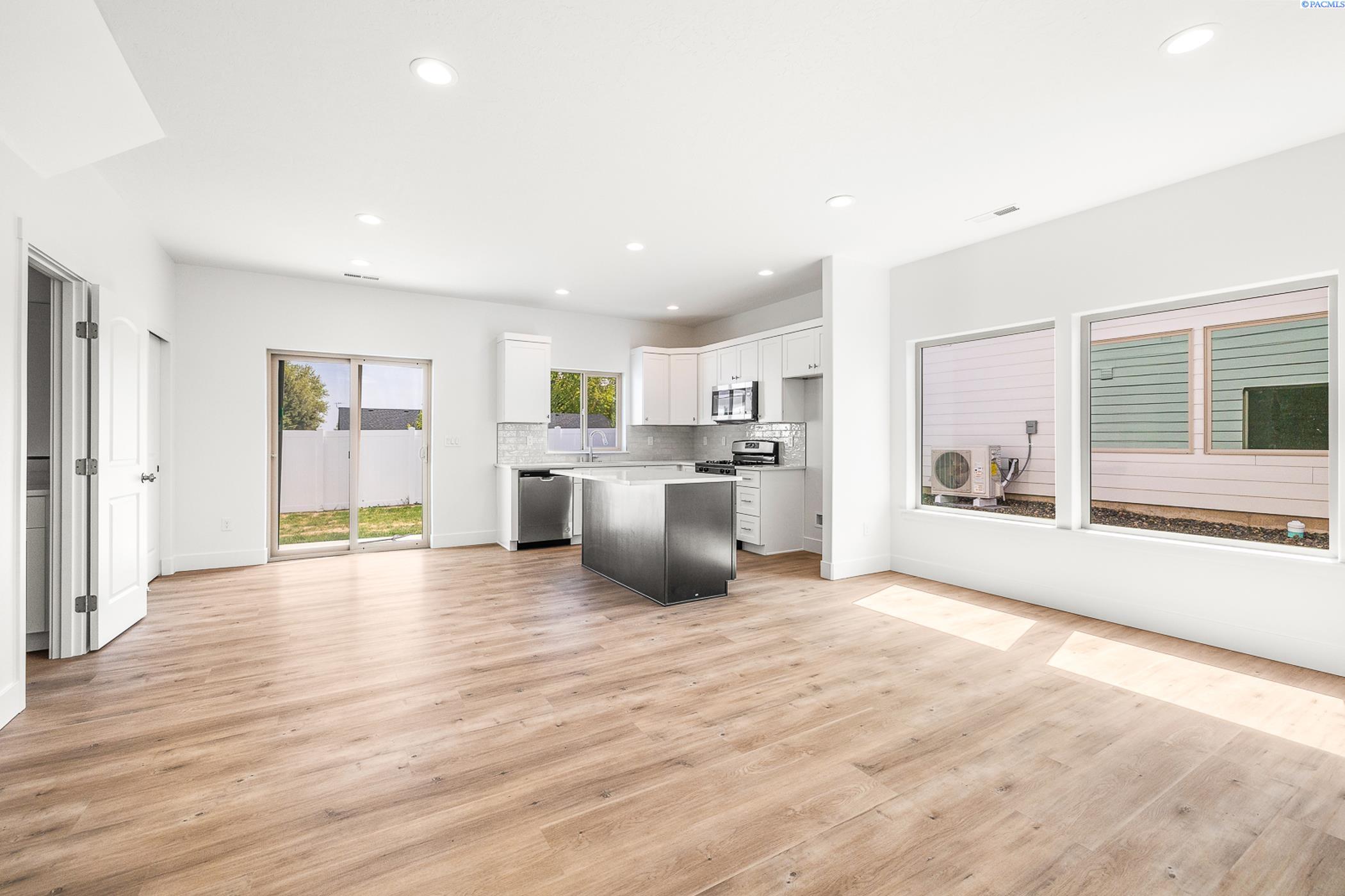 Homes for sale in Kennewick, WA | 1097 S Underwood Pl, Kennewick, WA 99337 | MLS# 287385