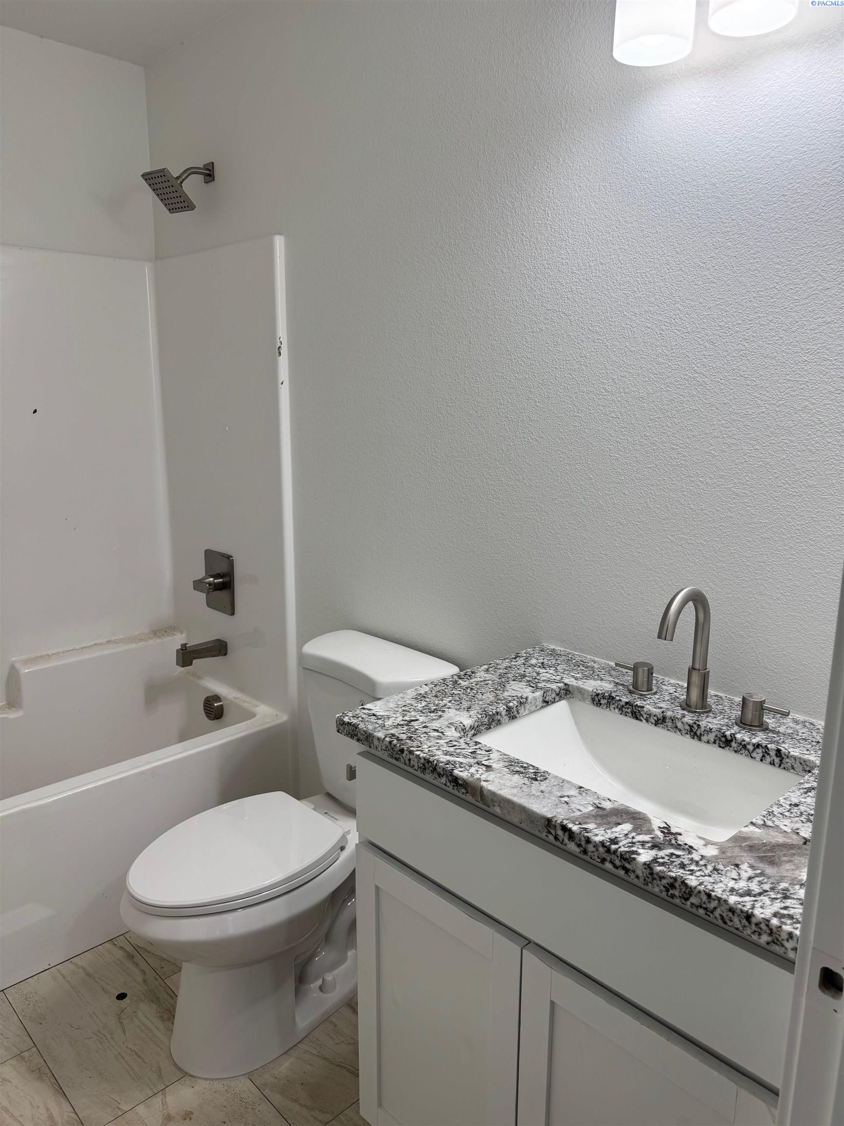 Homes for sale in Kennewick, WA | 10015 W 15th Pl, Kennewick, WA 99338 | MLS# 287428