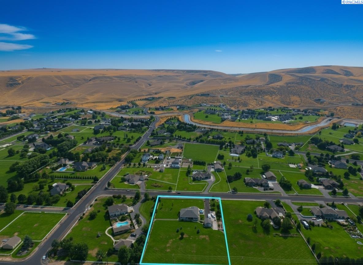 Homes for sale in Kennewick, WA | 78604 E Canyon Meadow Dr, Kennewick, WA 99338 | MLS# 287461