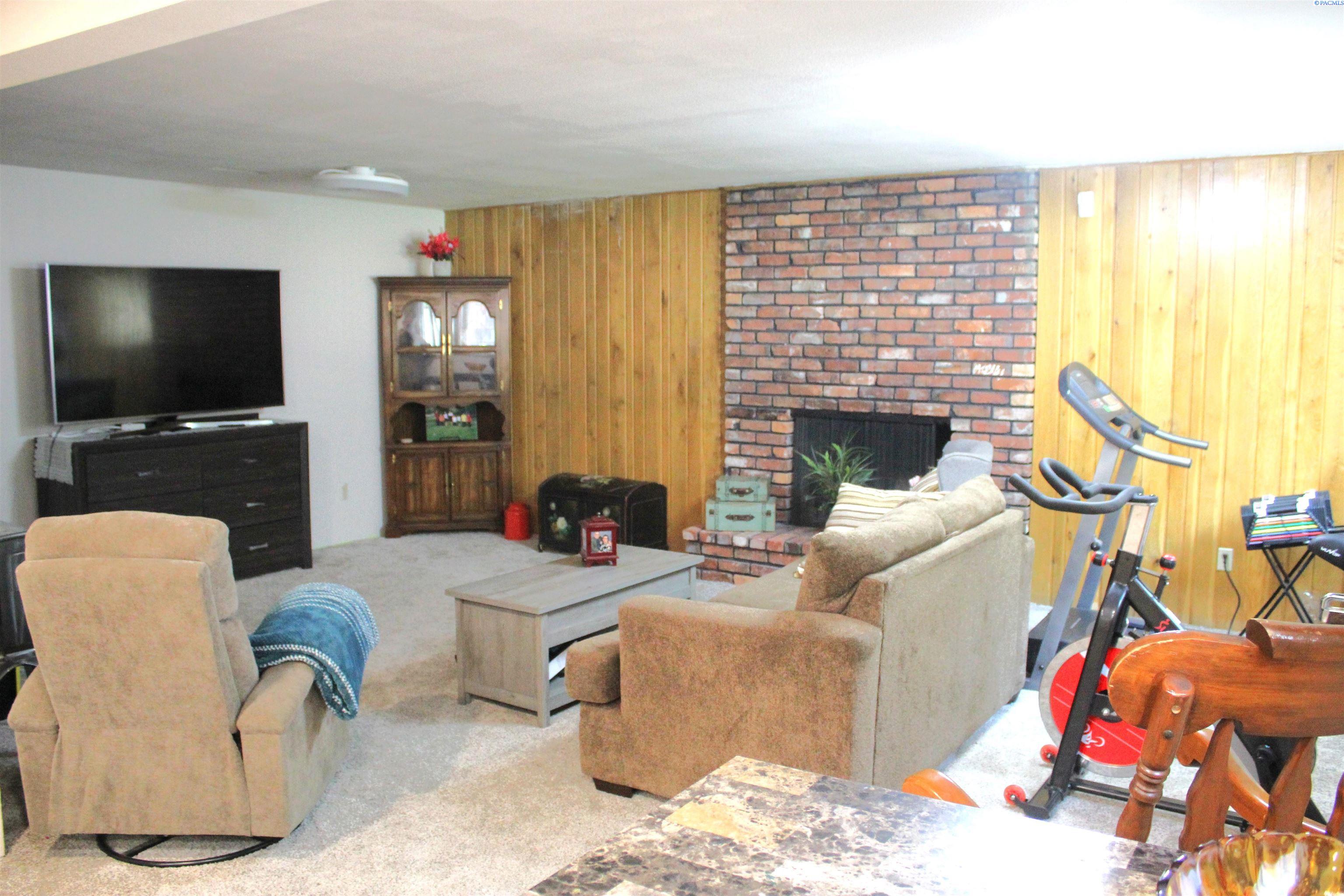 Homes for sale in Richland, WA | 1980 Forest Ave, Richland, WA 99354 | MLS# 287709