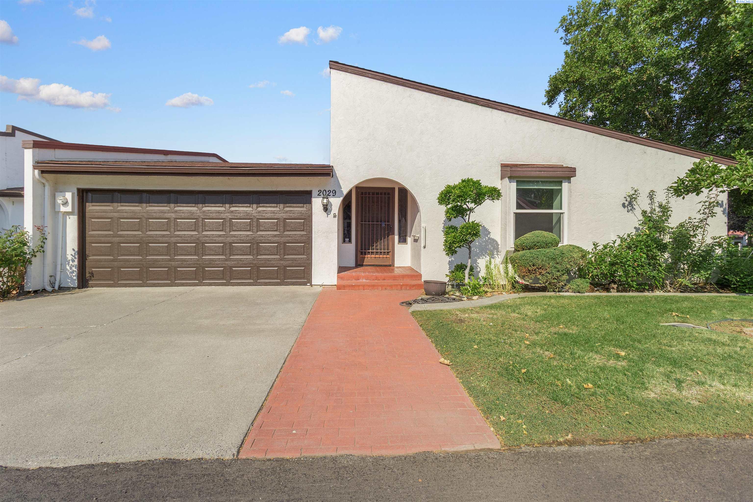 Homes for sale in Richland, WA | 2029 Weiskopf Court, Richland, WA 99352 | MLS# 287711