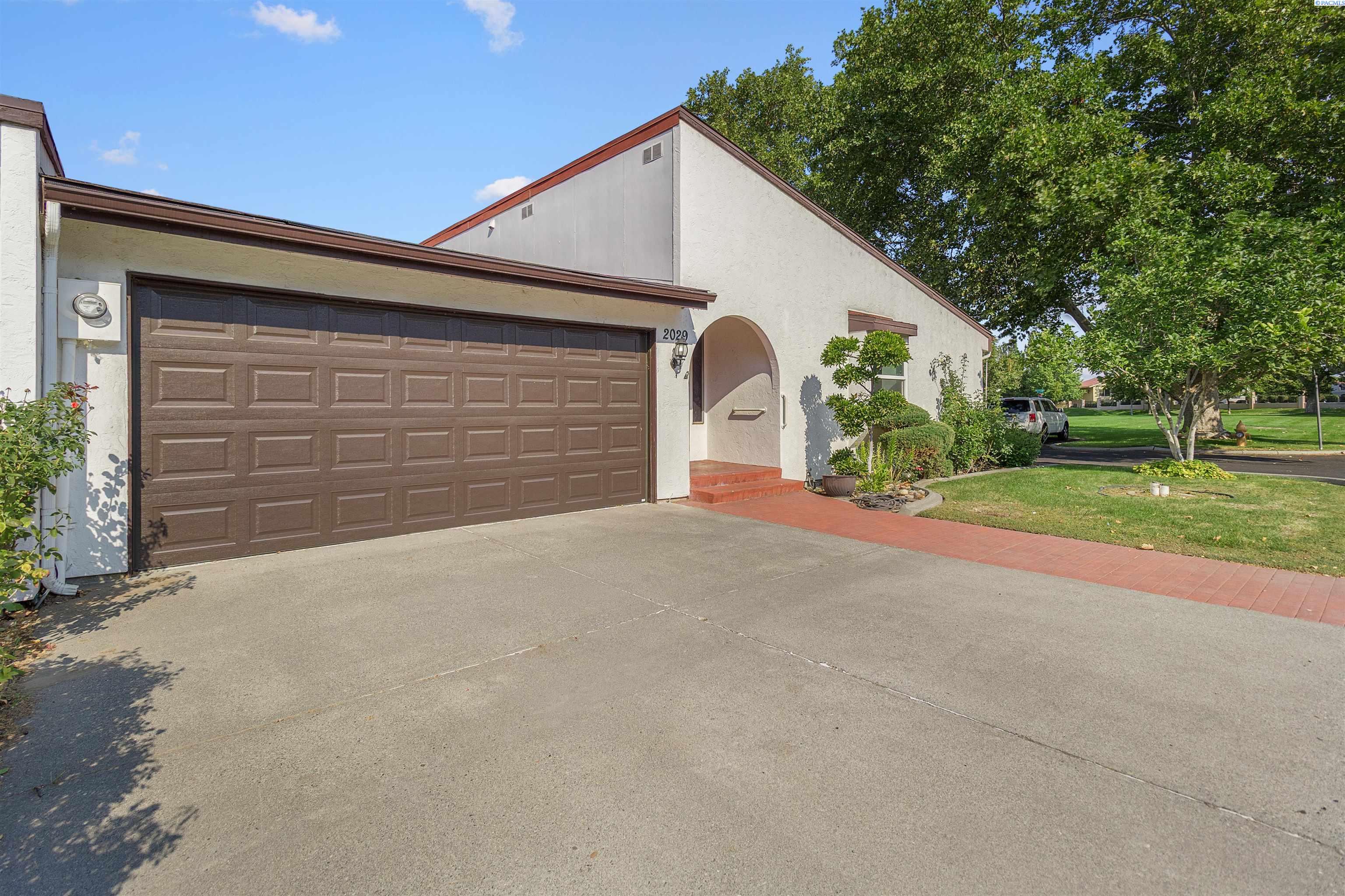 Homes for sale in Richland, WA | 2029 Weiskopf Court, Richland, WA 99352 | MLS# 287711