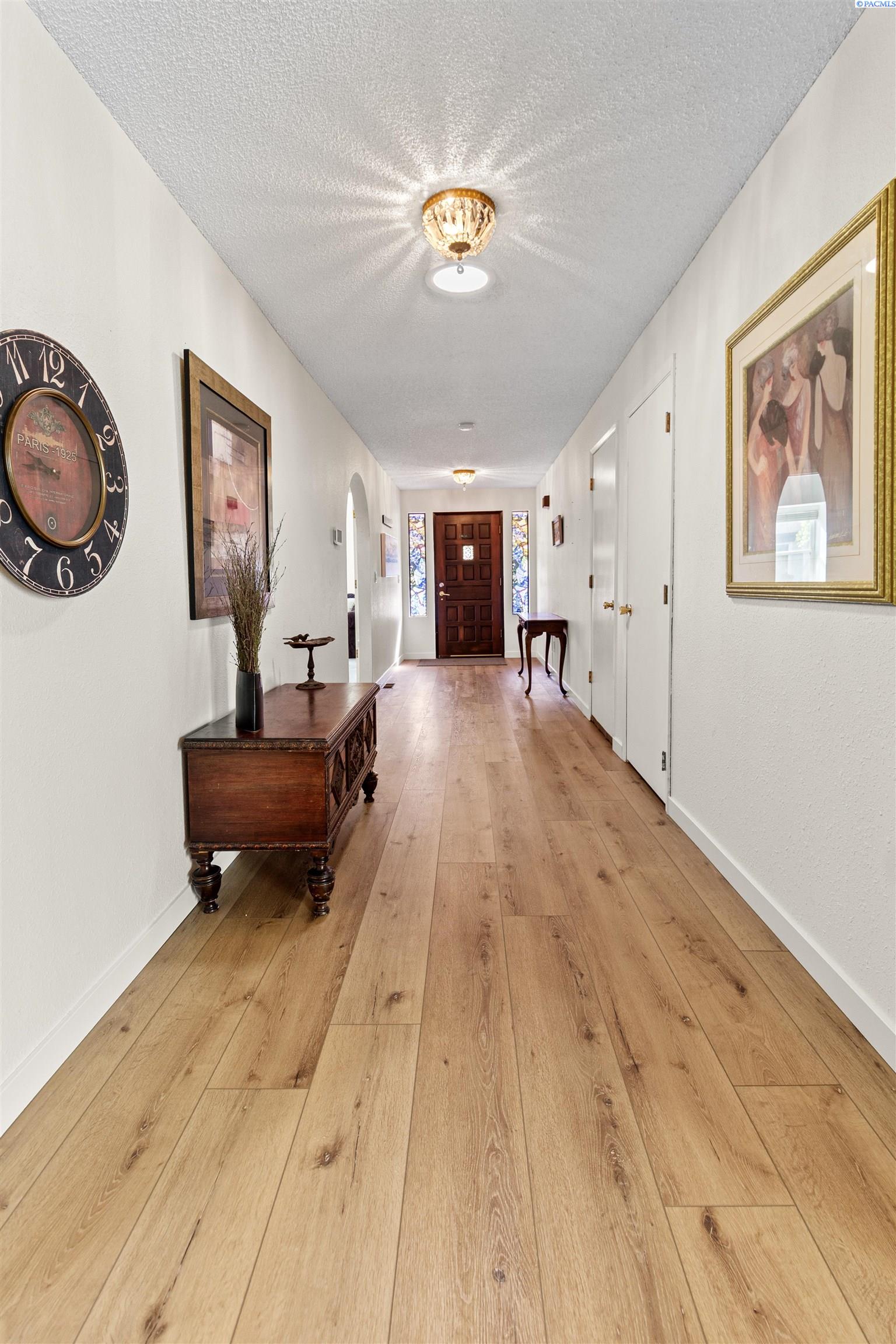 Homes for sale in Richland, WA | 2029 Weiskopf Court, Richland, WA 99352 | MLS# 287711