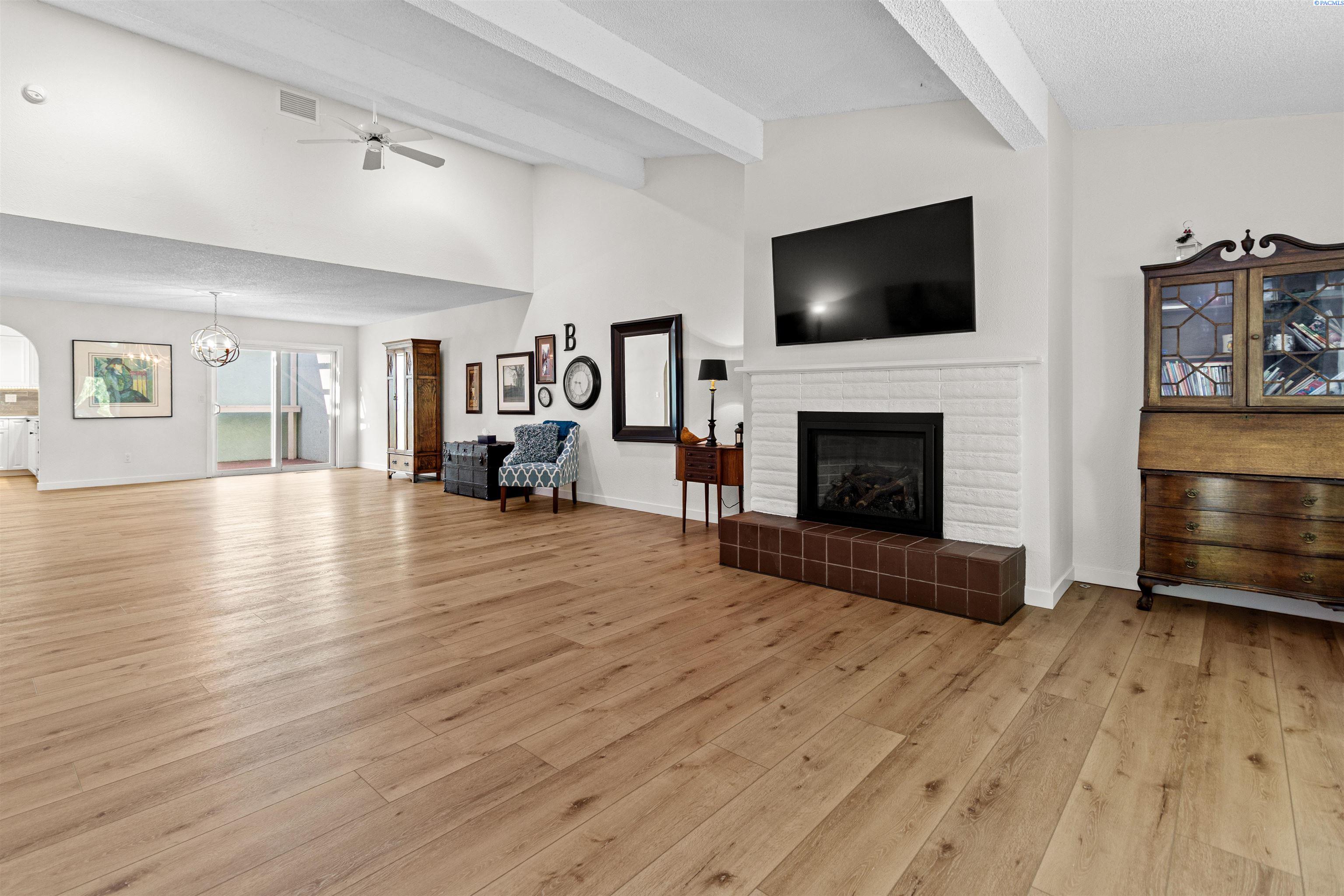 Homes for sale in Richland, WA | 2029 Weiskopf Court, Richland, WA 99352 | MLS# 287711