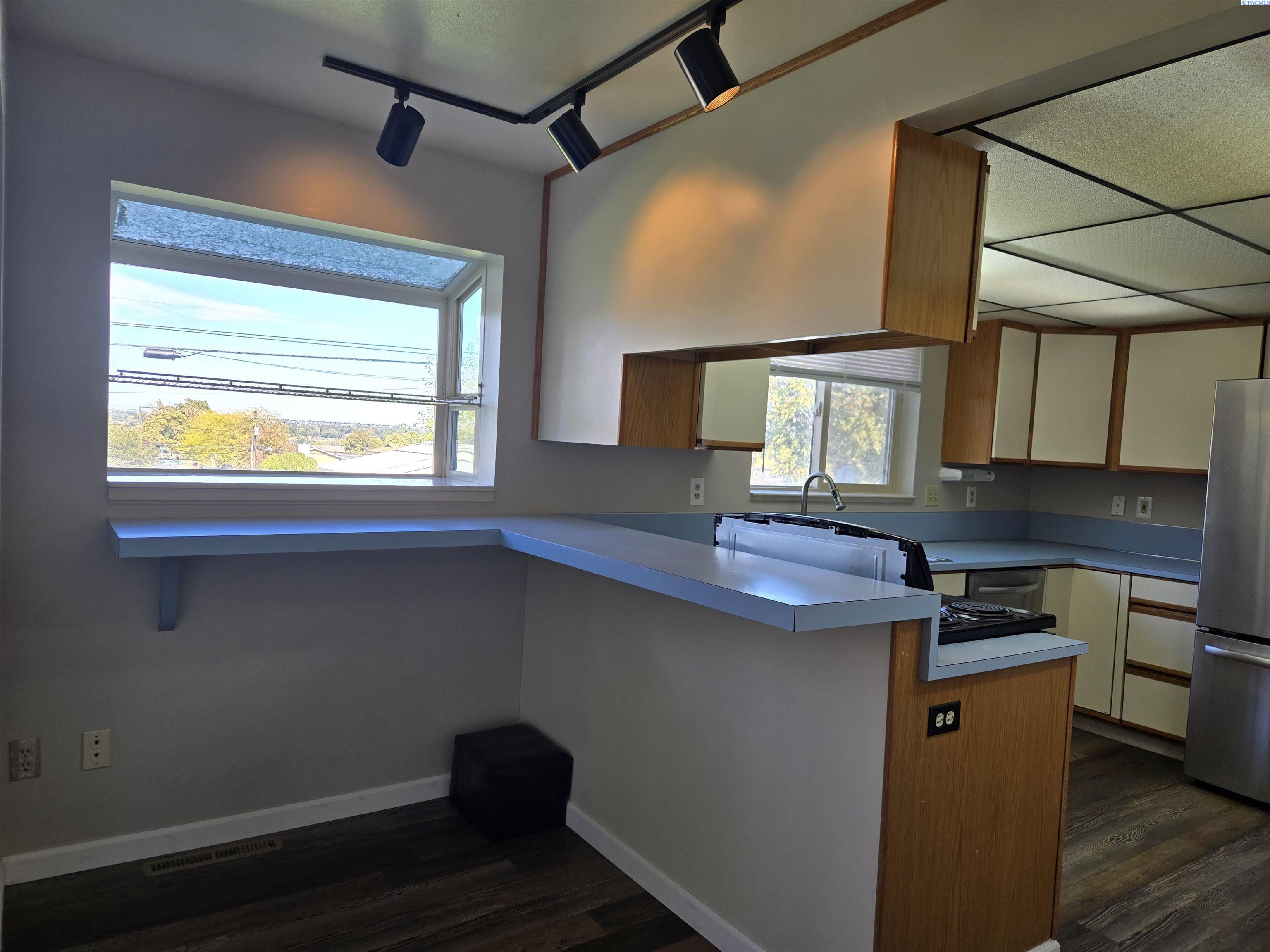 Homes for sale in Kennewick, WA | 6802 W Willamette Ave, Kennewick, WA 99336 | MLS# 287863