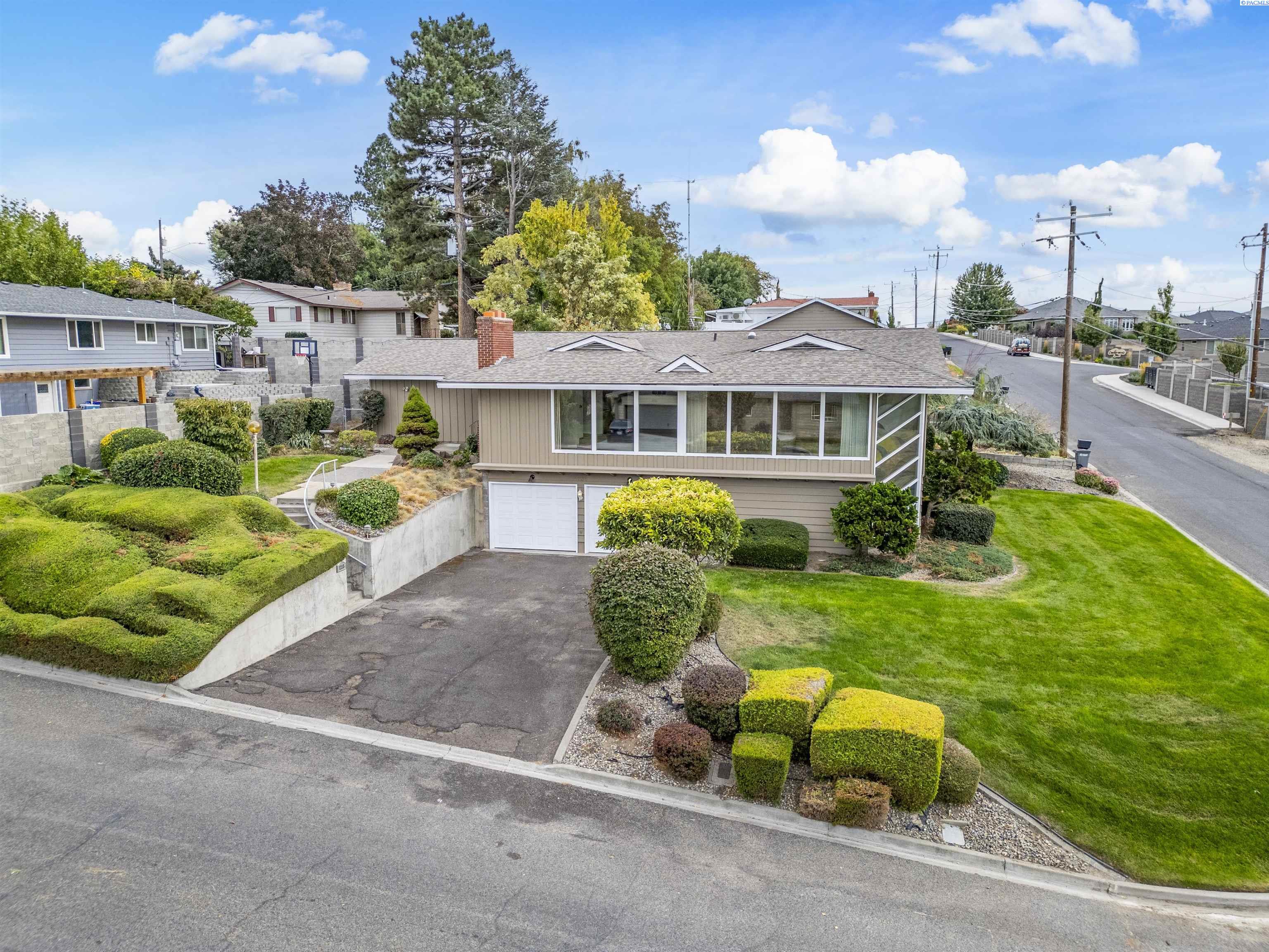 Homes for sale in Sunnyside, WA | 1235 Cherry Ave, Sunnyside, WA 98944 | MLS# 287908