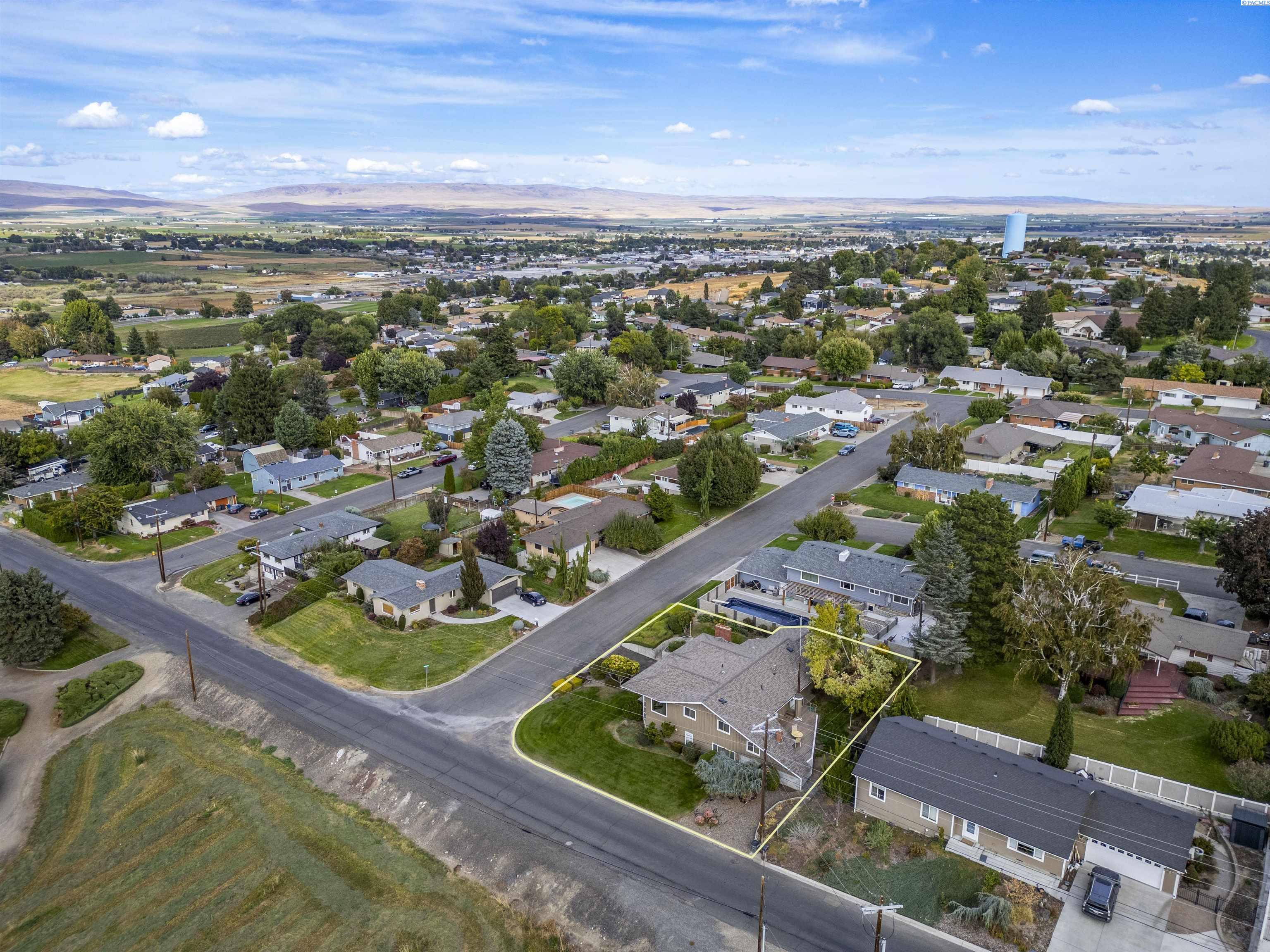 Homes for sale in Sunnyside, WA | 1235 Cherry Ave, Sunnyside, WA 98944 | MLS# 287908