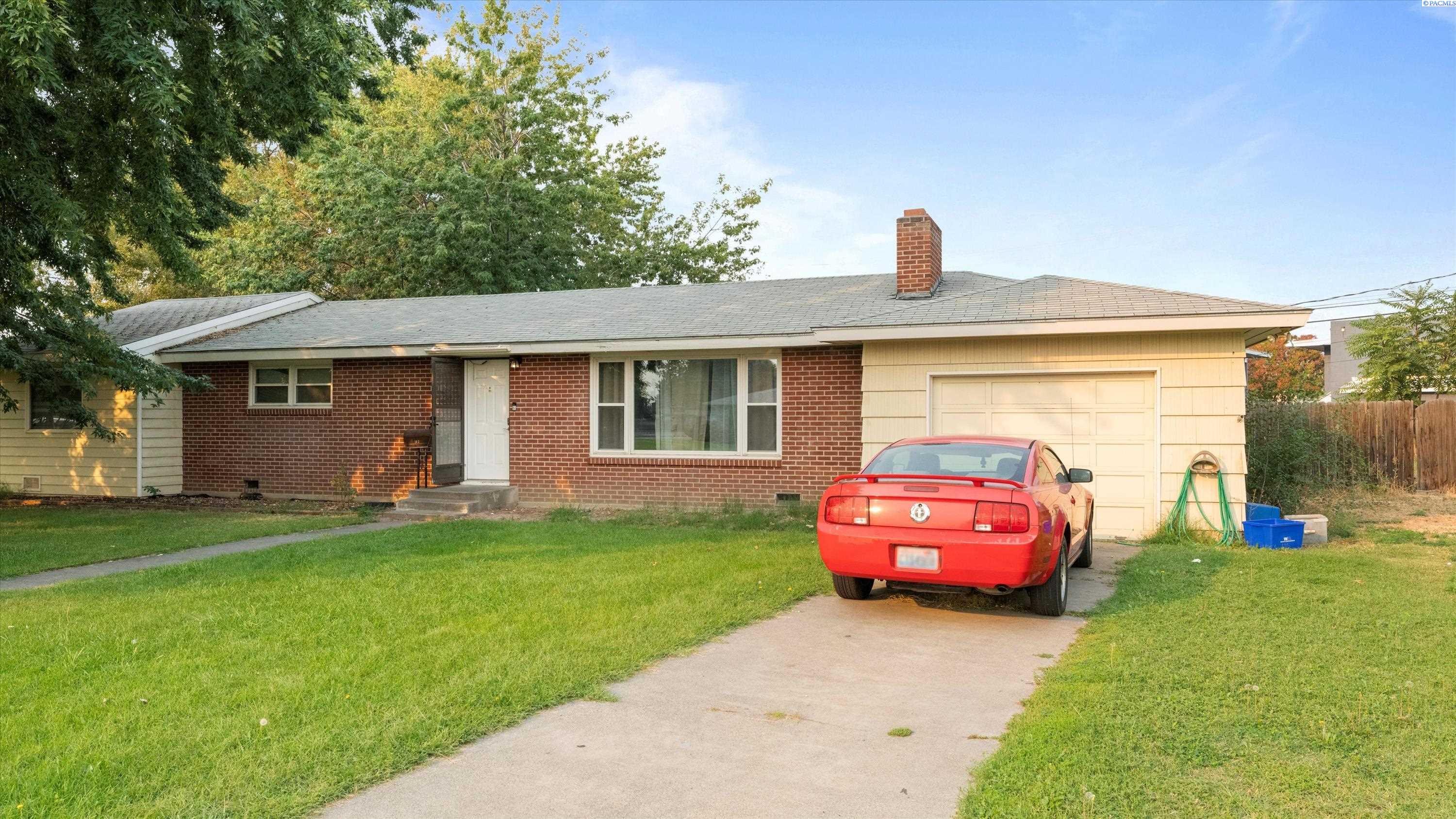 Homes for sale in Kennewick, WA | 103 N Buntin, Kennewick, WA 99336 | MLS# 287924