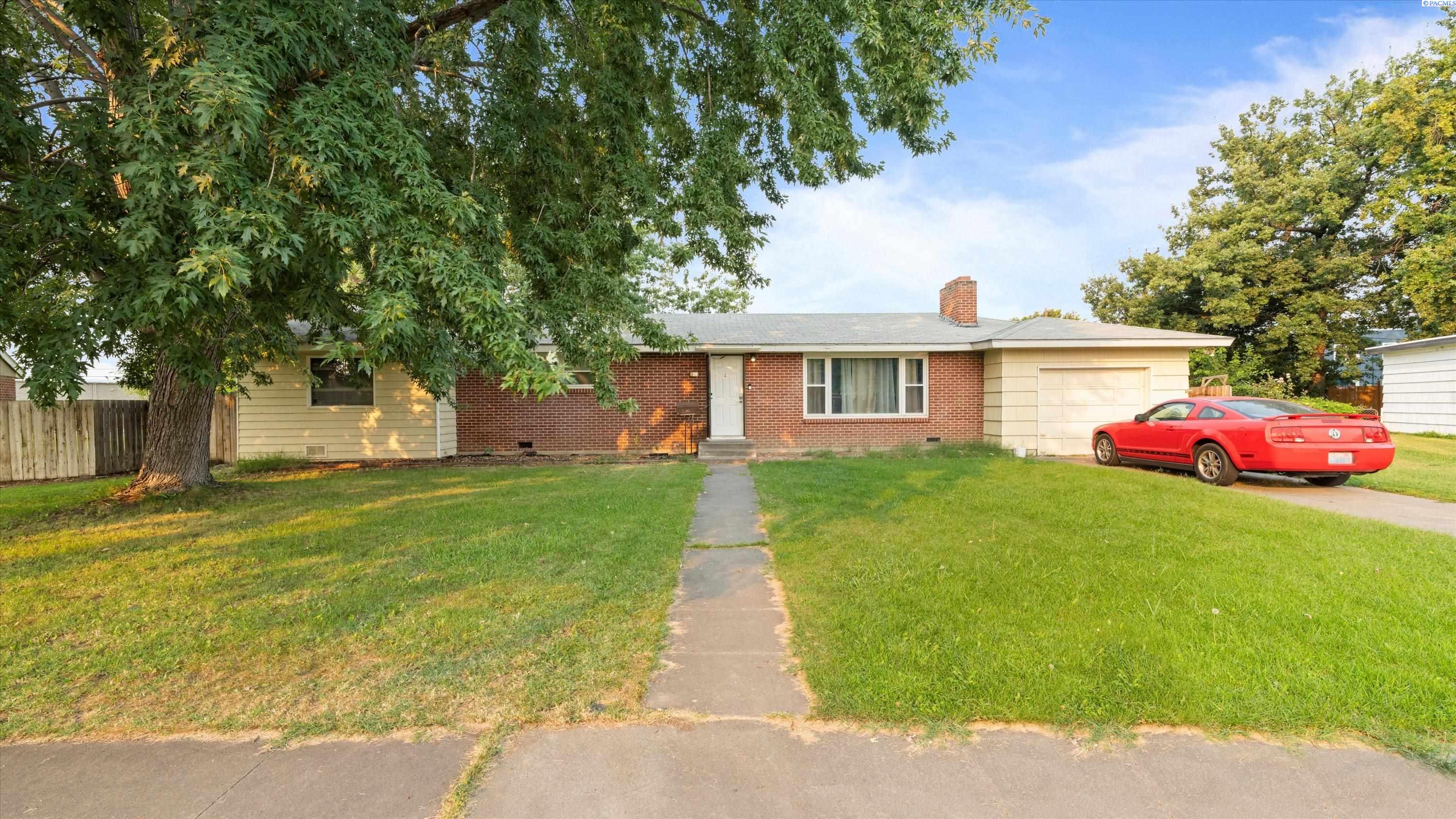 Homes for sale in Kennewick, WA | 103 N Buntin, Kennewick, WA 99336 | MLS# 287924