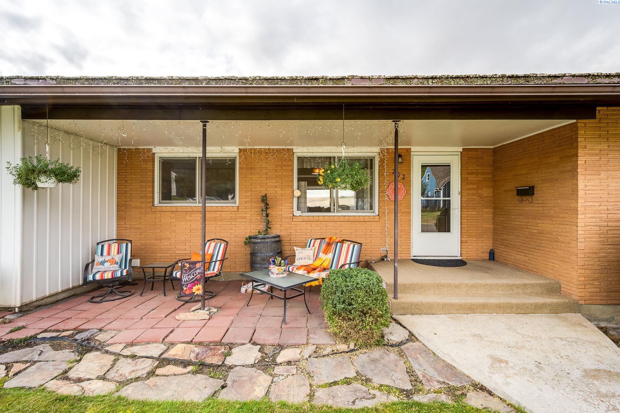 Homes for sale in Colfax, WA | 702 E Southview Ave, Colfax, WA 99111 | MLS# 287946