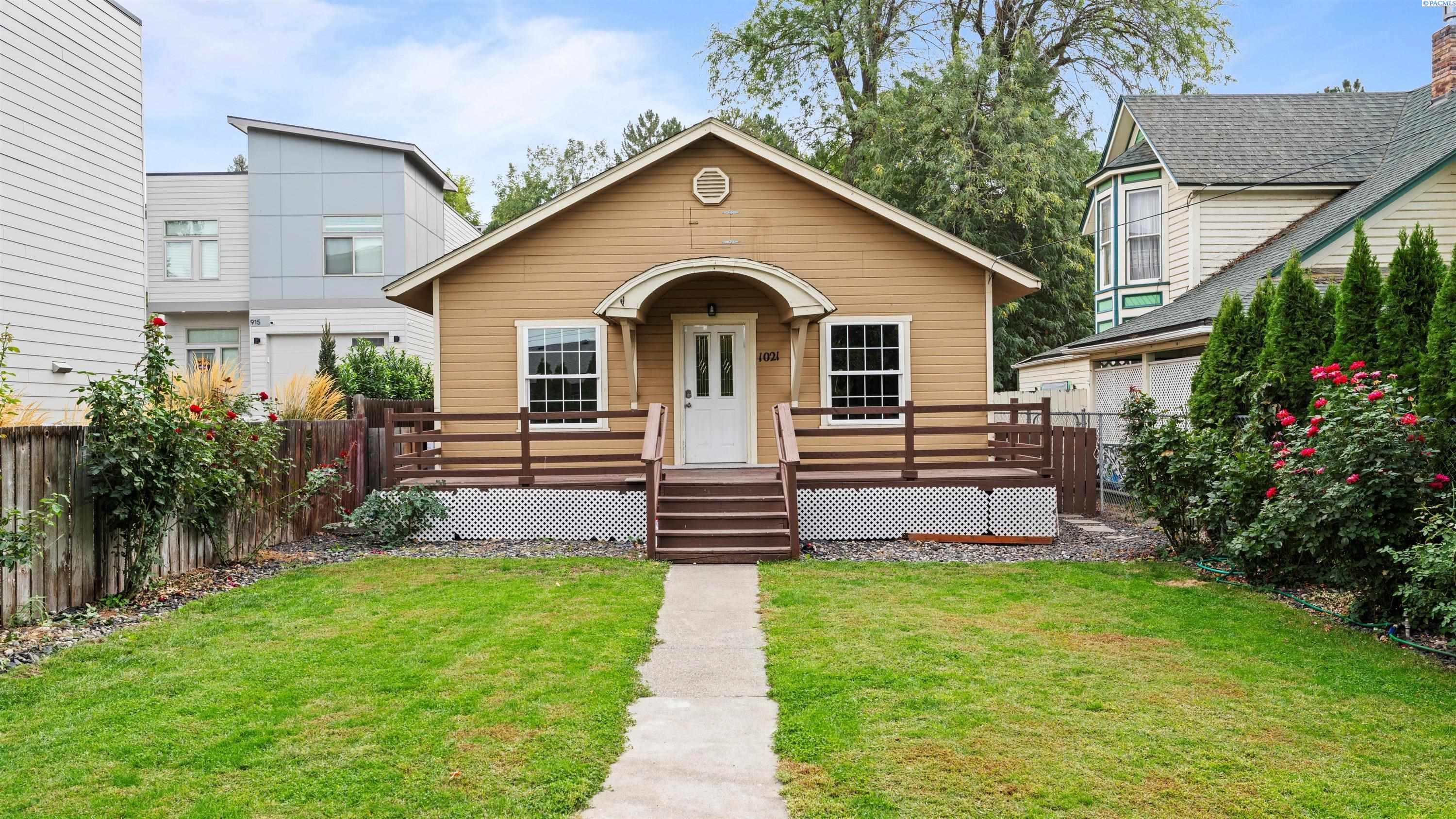 Homes for sale in Prosser, WA | 1021 Park Ave, Prosser, WA 99350 | MLS# 287957