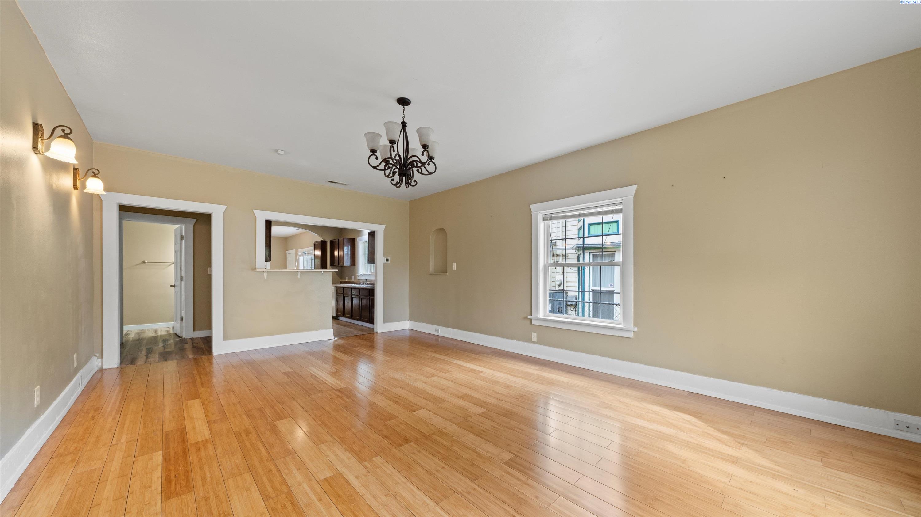 Homes for sale in Prosser, WA | 1021 Park Ave, Prosser, WA 99350 | MLS# 287957