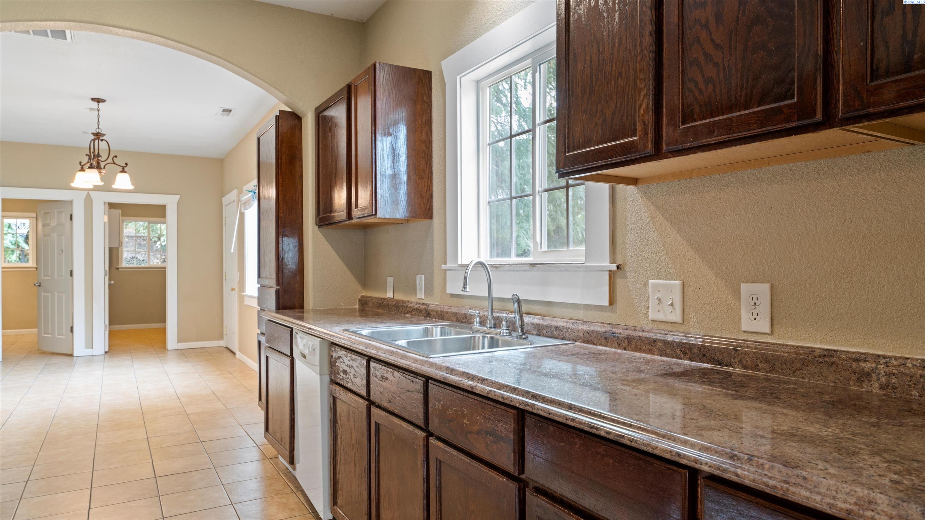 Homes for sale in Prosser, WA | 1021 Park Ave, Prosser, WA 99350 | MLS# 287957