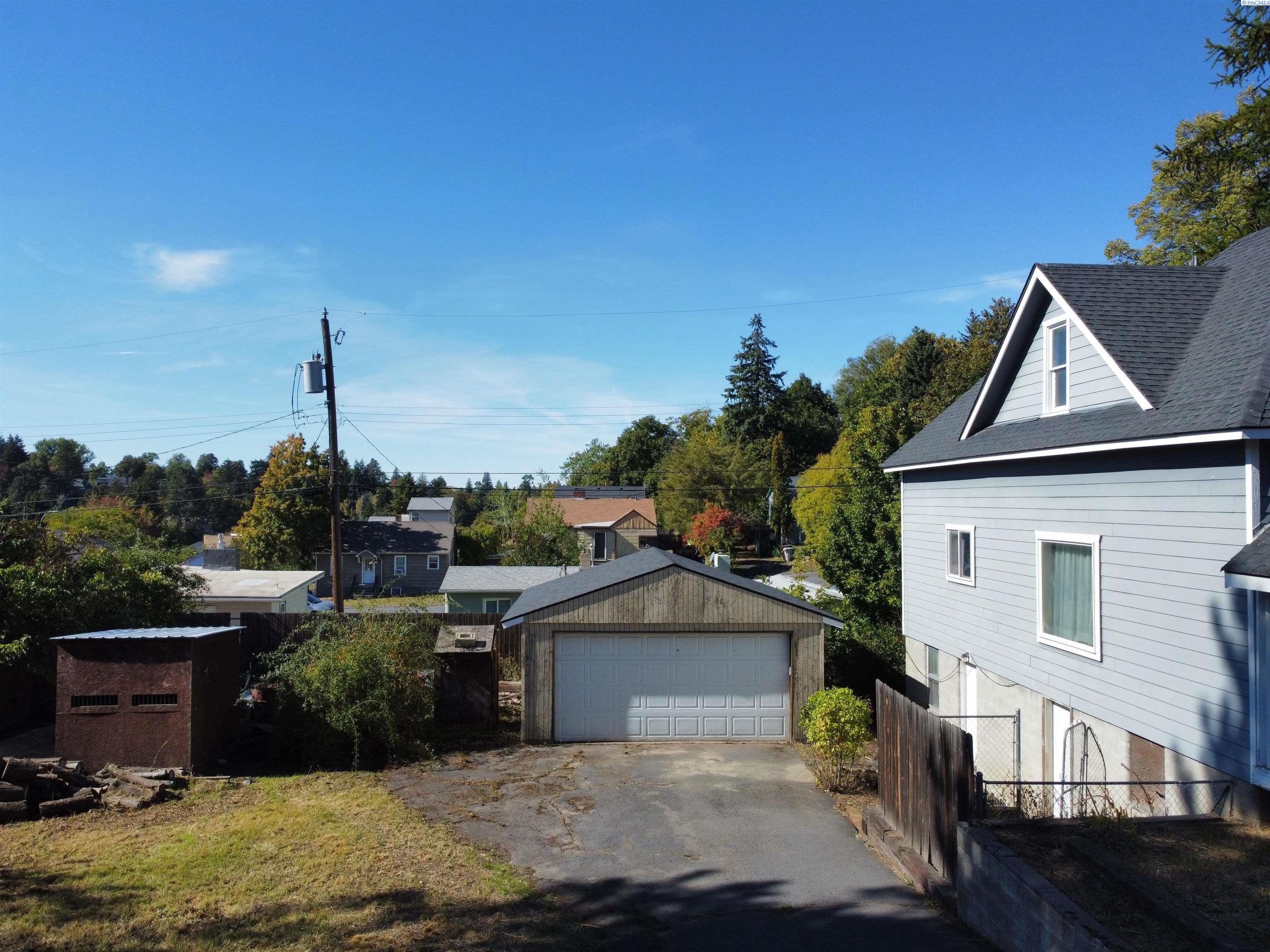 Homes for sale in Pullman, WA | 1155 Ne Lybecker Road, Pullman, WA 99163 | MLS# 288039