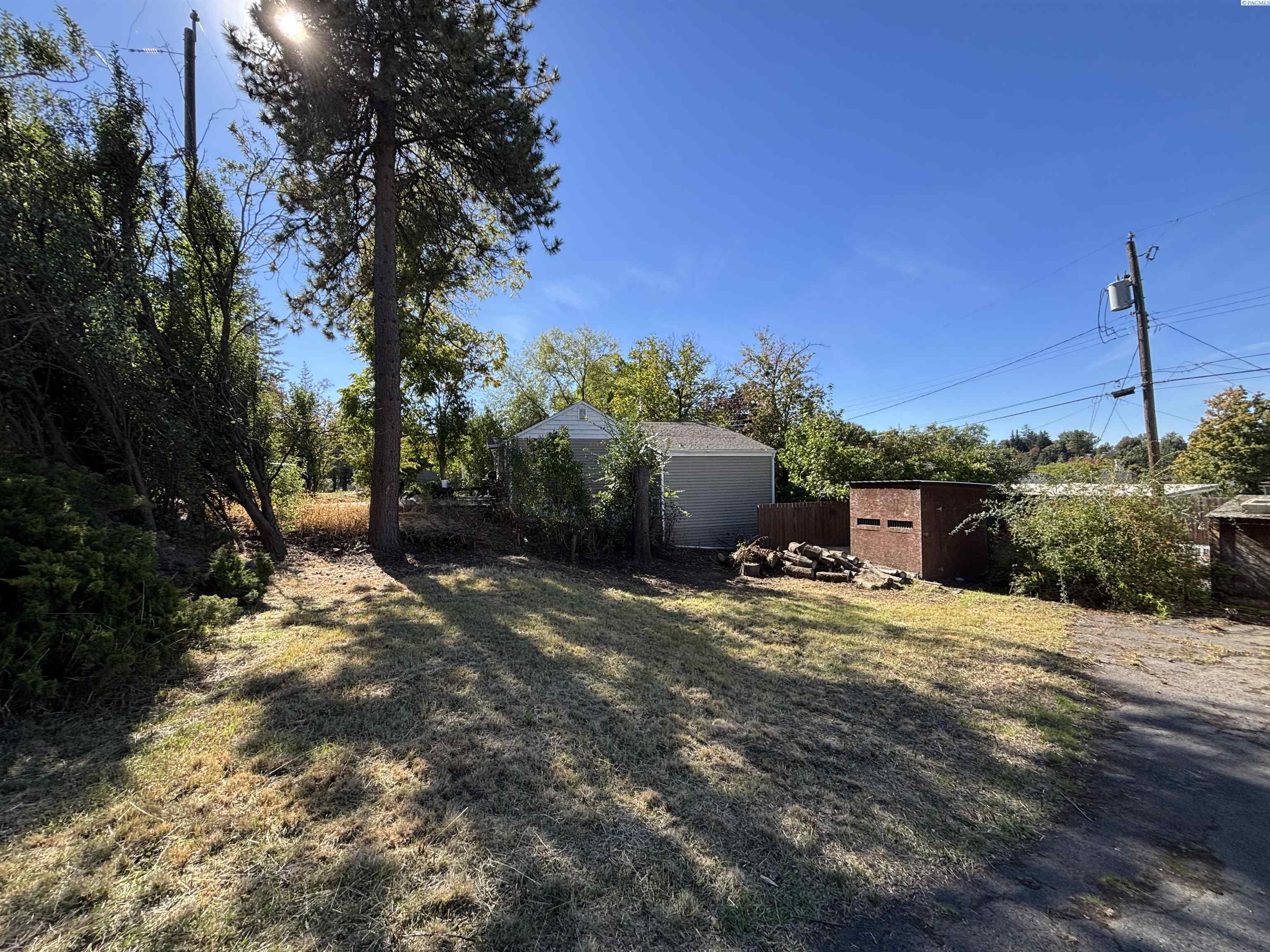 Homes for sale in Pullman, WA | 1155 Ne Lybecker Road, Pullman, WA 99163 | MLS# 288039