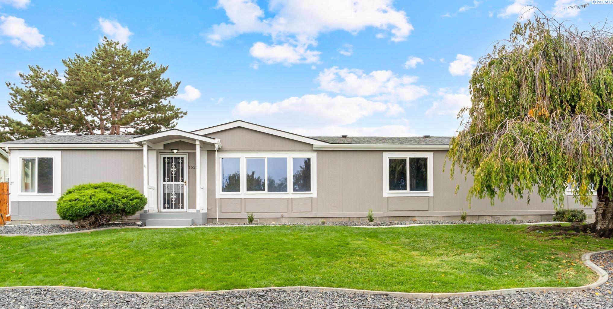 Homes for sale in Kennewick, WA | 1622 S Dennis, Kennewick, WA 99337 | MLS# 288196