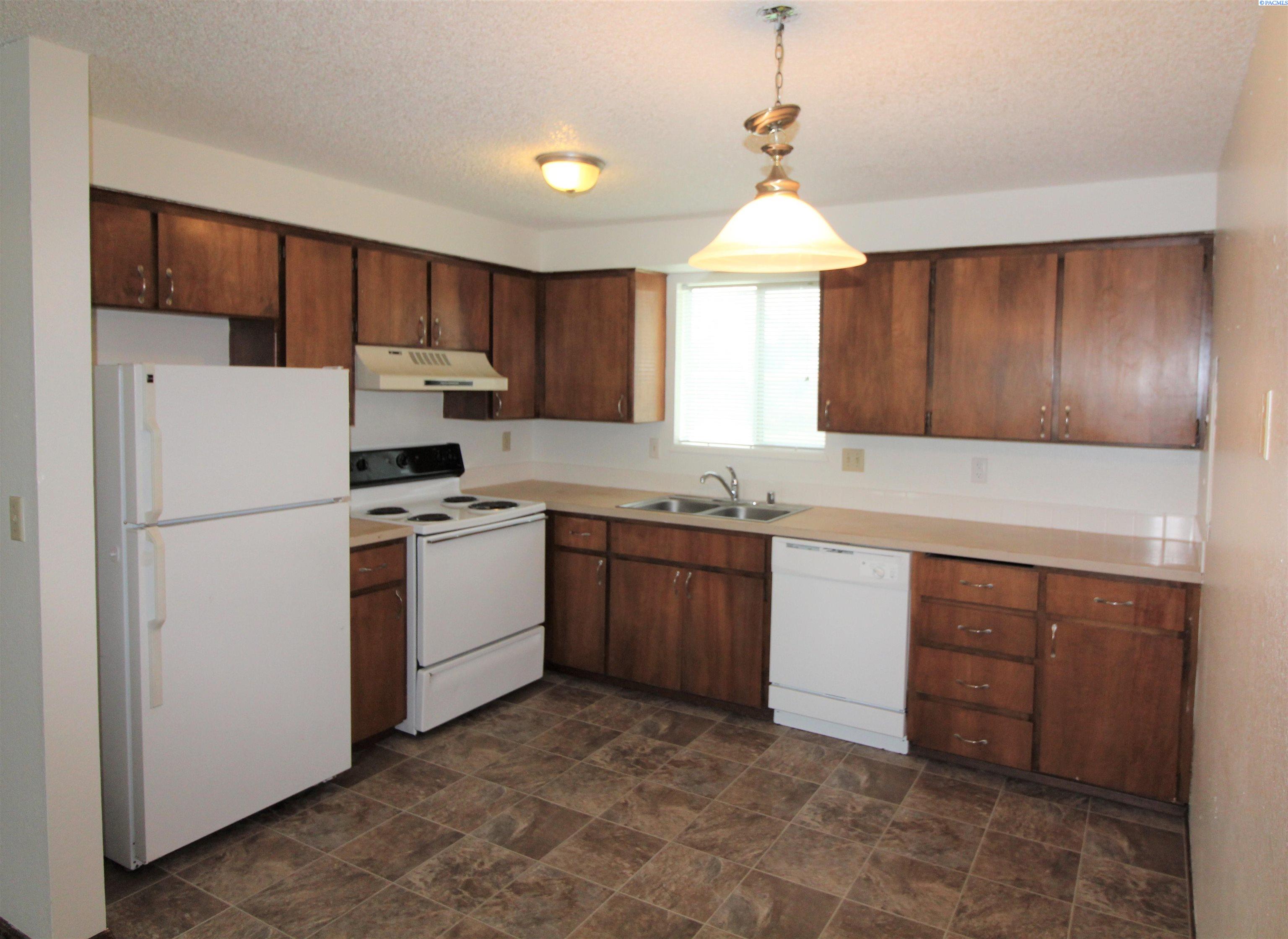 Homes for sale in West Richland, WA | 31 N 46th Street, West Richland, WA 99353 | MLS# 288291