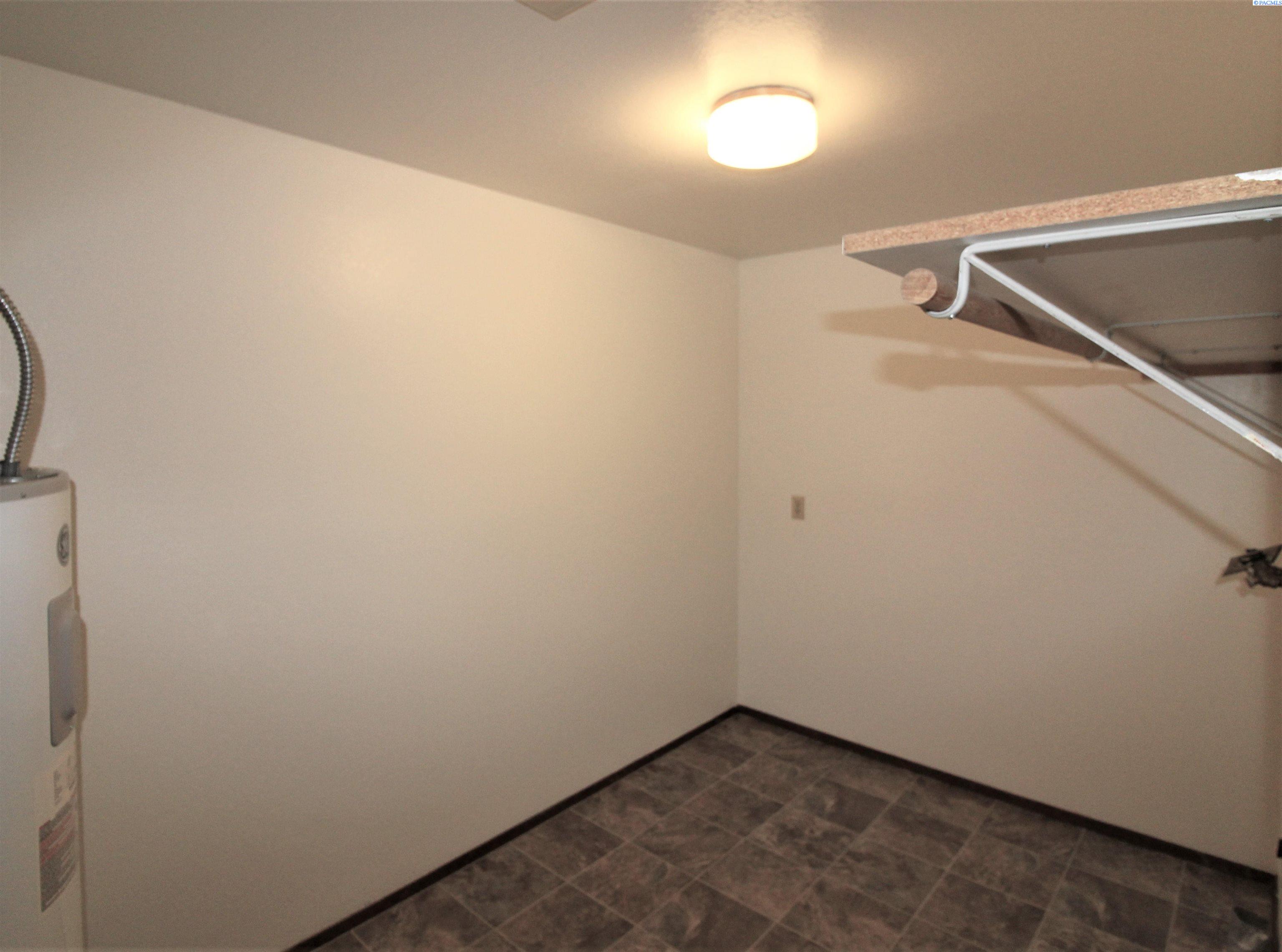 Homes for sale in West Richland, WA | 31 N 46th Street, West Richland, WA 99353 | MLS# 288291