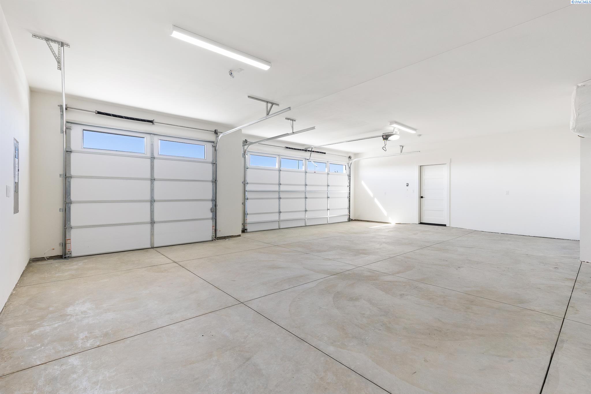 Homes for sale in West Richland, WA | 996 Miraflores Ave, West Richland, WA 99353 | MLS# 288350