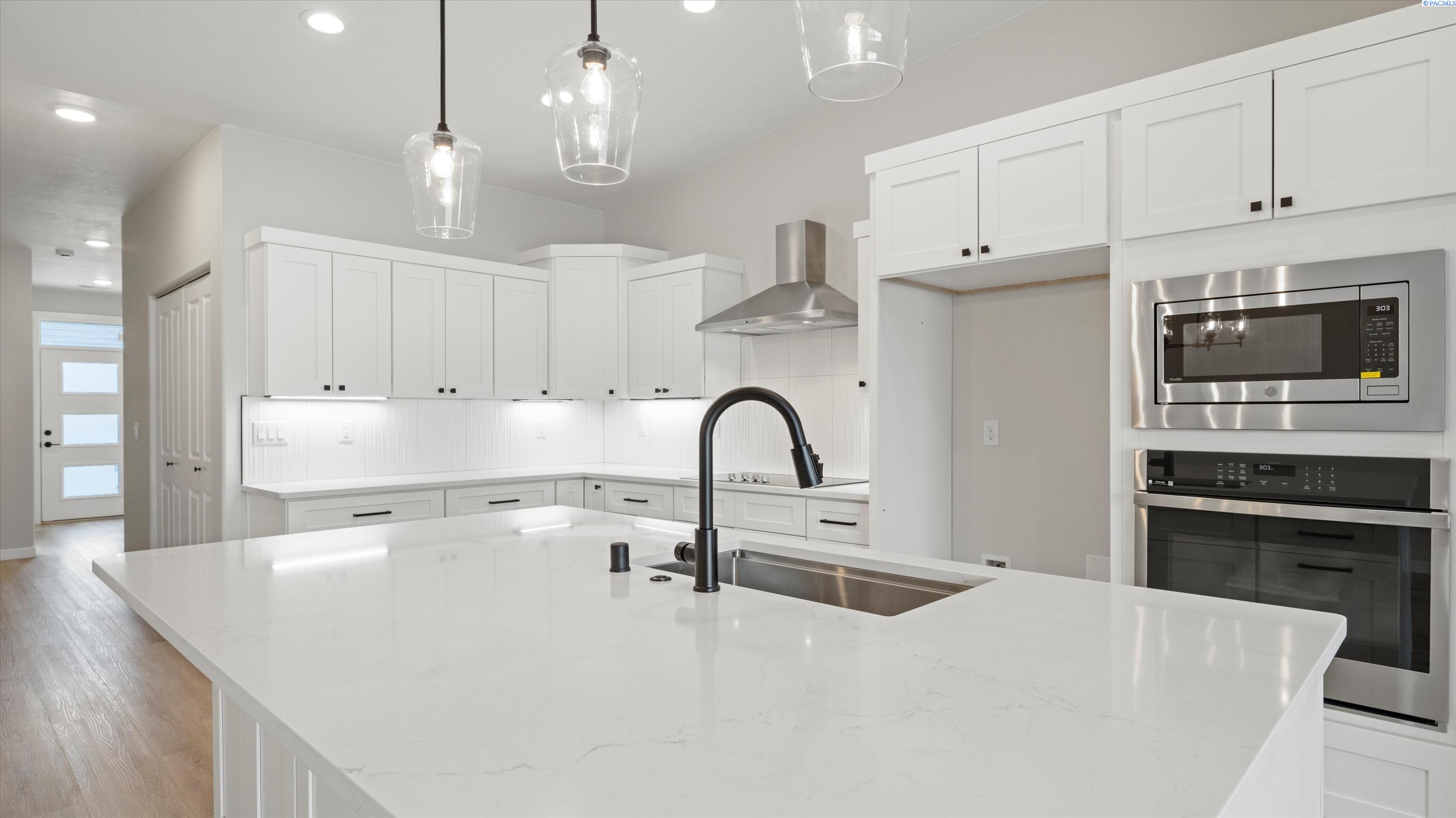 Homes for sale in West Richland, WA | 1374 Kalani Ct, West Richland, WA 99353 | MLS# 288381