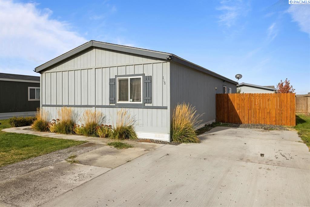 Homes for sale in Kennewick, WA | 200802 E Game Farm Rd #118, Kennewick, WA 99337 | MLS# 288383