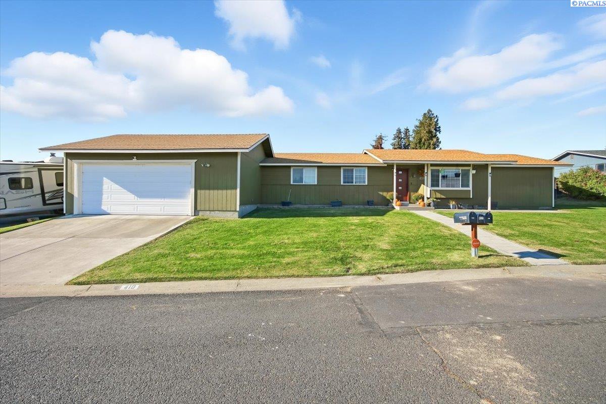 Homes for sale in Zillah, WA | 410 Baker Dr, Zillah, WA 98953 | MLS# 288428