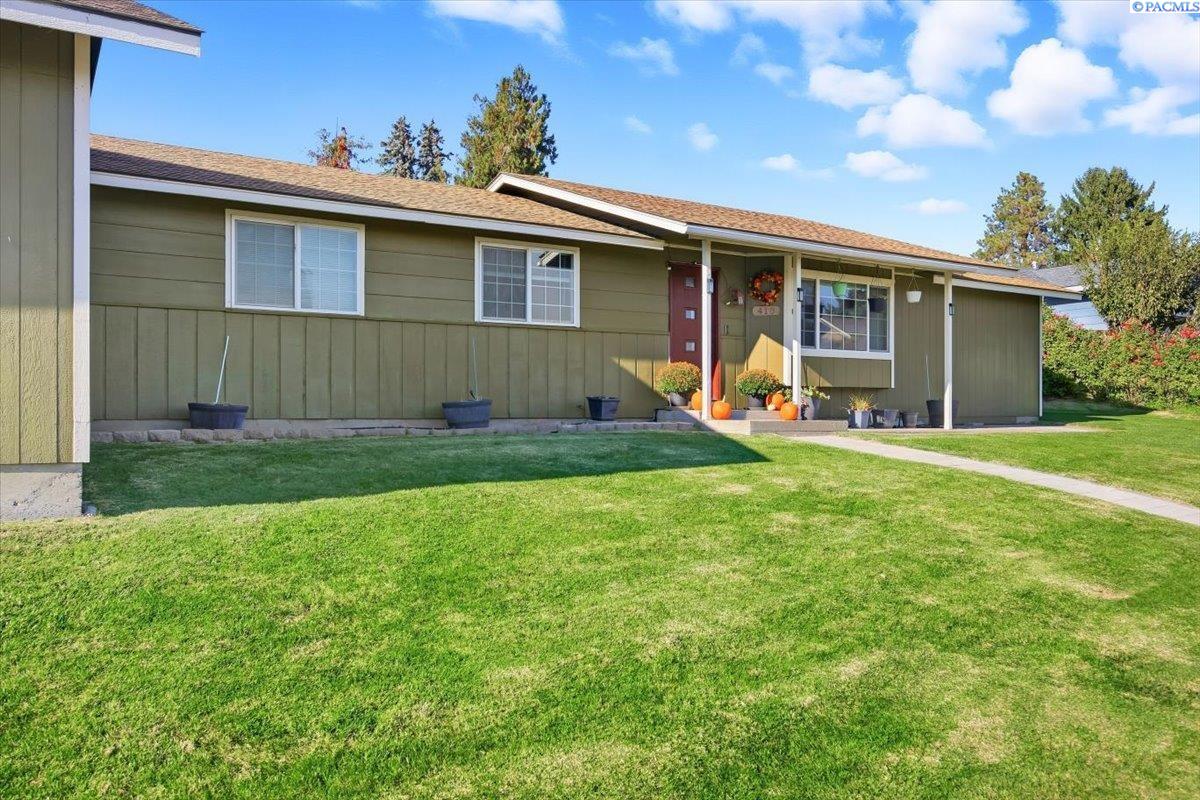 Homes for sale in Zillah, WA | 410 Baker Dr, Zillah, WA 98953 | MLS# 288428