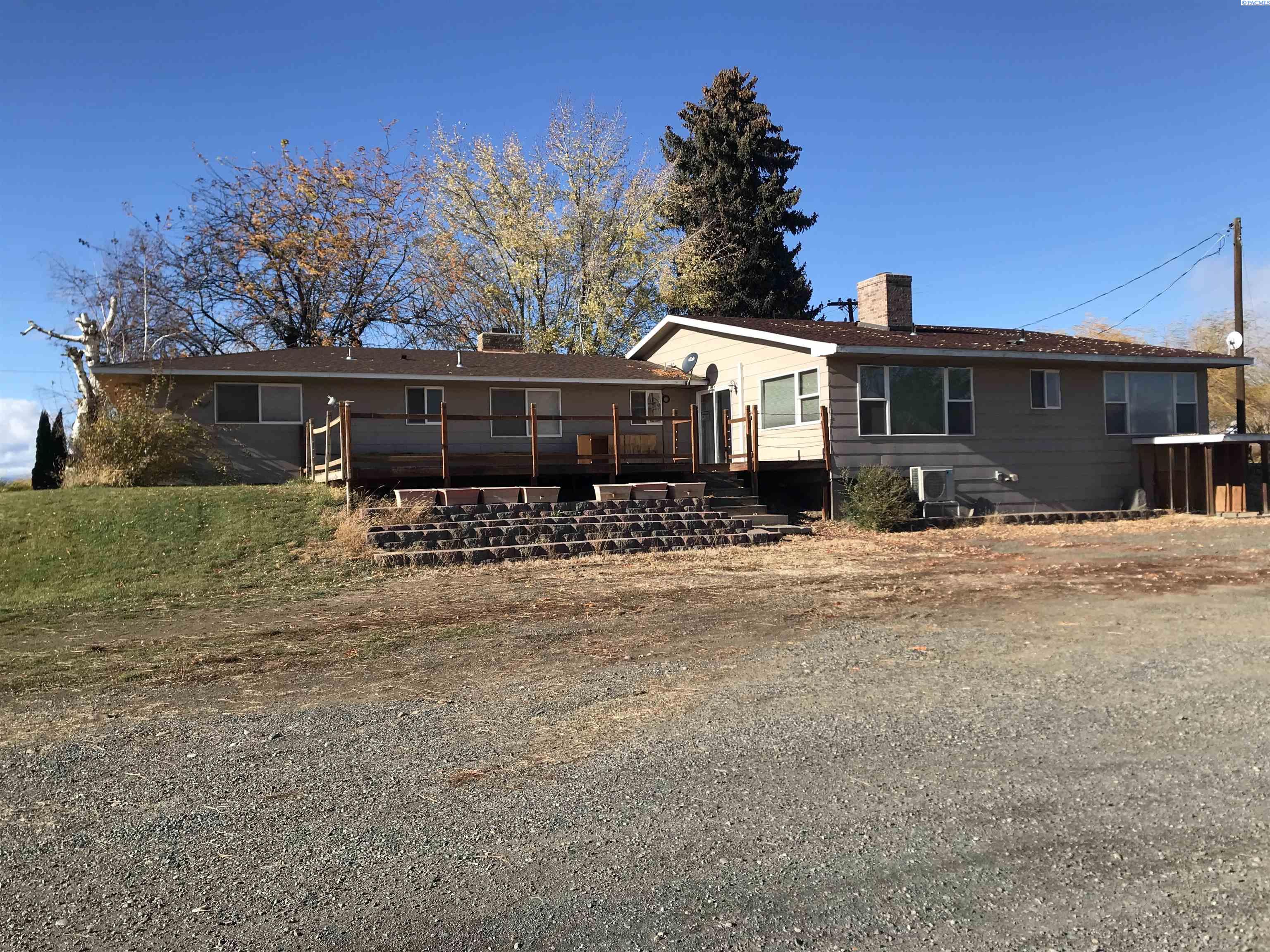 Homes for sale in Wapato, WA | 1601 Lateral B Road, Wapato, WA 98951 | MLS# 288456