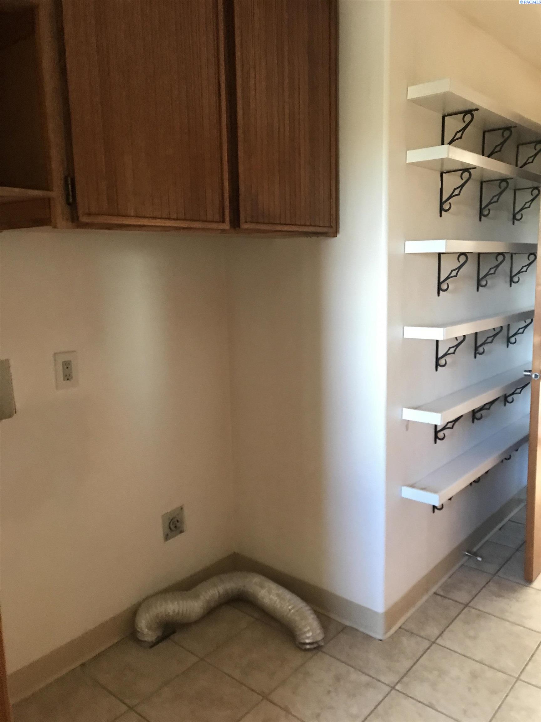 Homes for sale in Wapato, WA | 1601 Lateral B Road, Wapato, WA 98951 | MLS# 288456