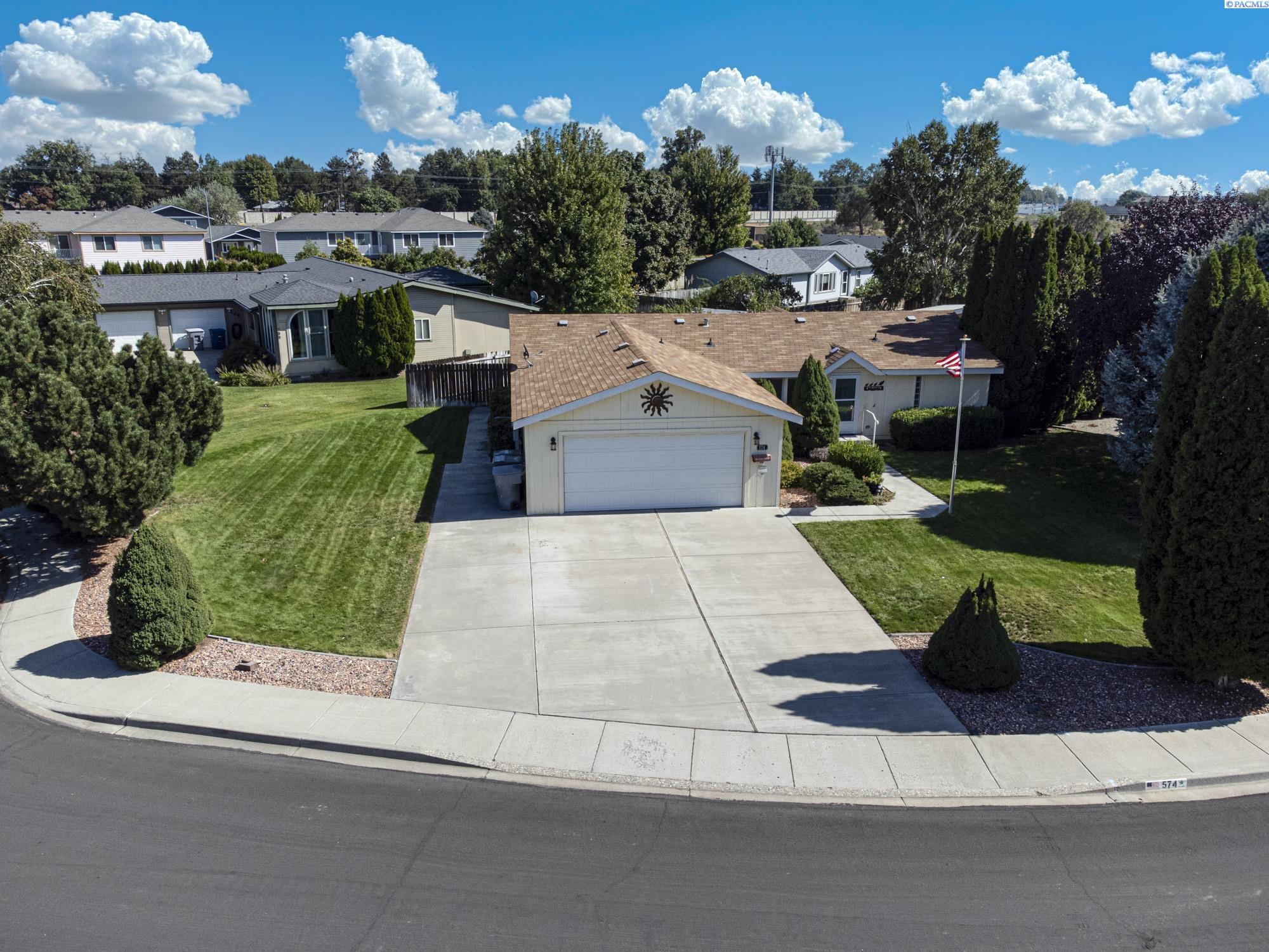 Homes for sale in Richland, WA | 574 Laurelbrook Ct, Richland, WA 99352 | MLS# 288468