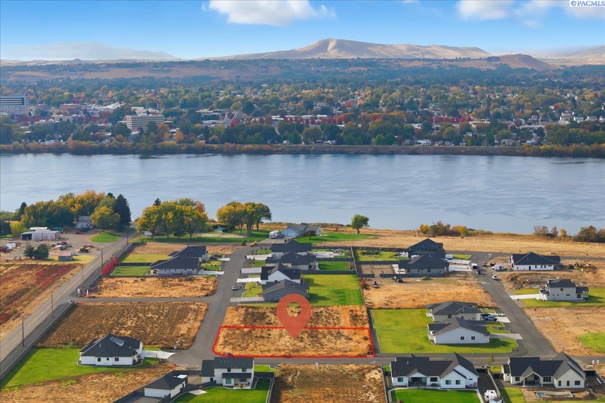 Homes for sale in Pasco, WA | 12715 Blackfoot Dr, Pasco, WA 99301 | MLS# 288493