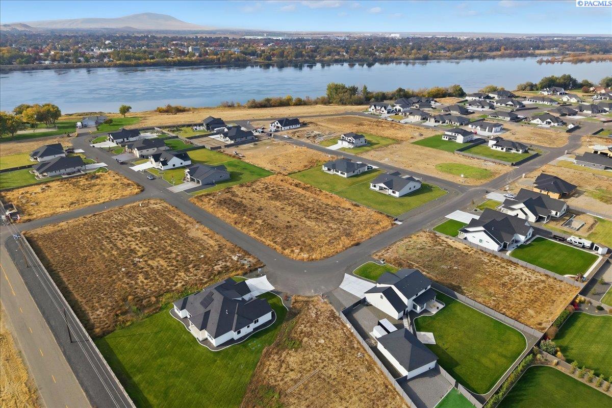 Homes for sale in Pasco, WA | 12715 Blackfoot Dr, Pasco, WA 99301 | MLS# 288493