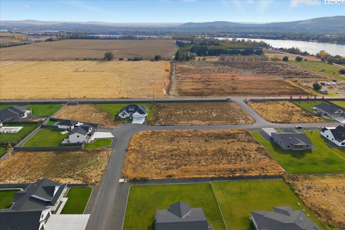 Homes for sale in Pasco, WA | 12715 Blackfoot Dr, Pasco, WA 99301 | MLS# 288493