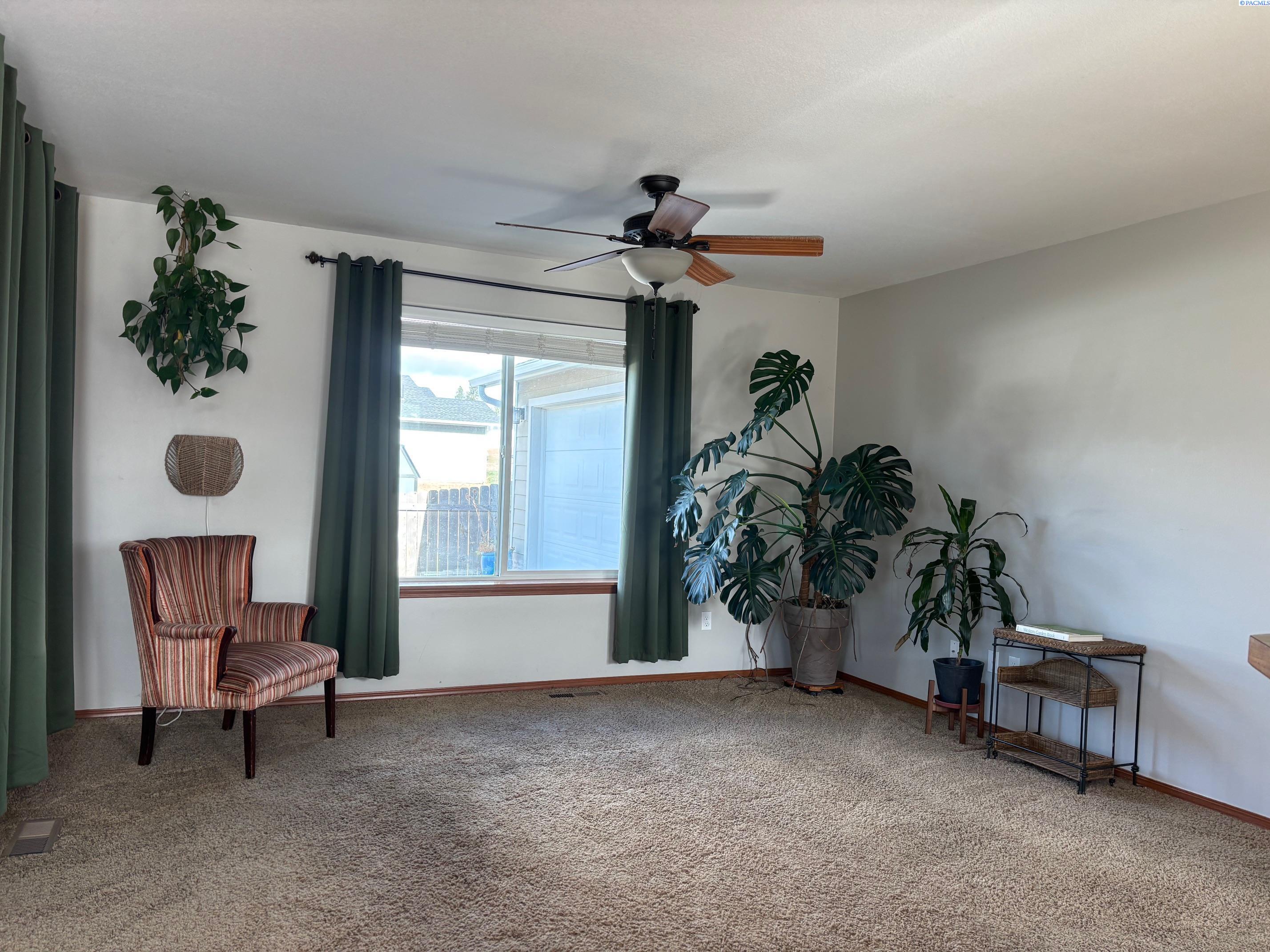 Homes for sale in Palouse, WA | 606 Harvest Loop, Palouse, WA 99161 | MLS# 288494