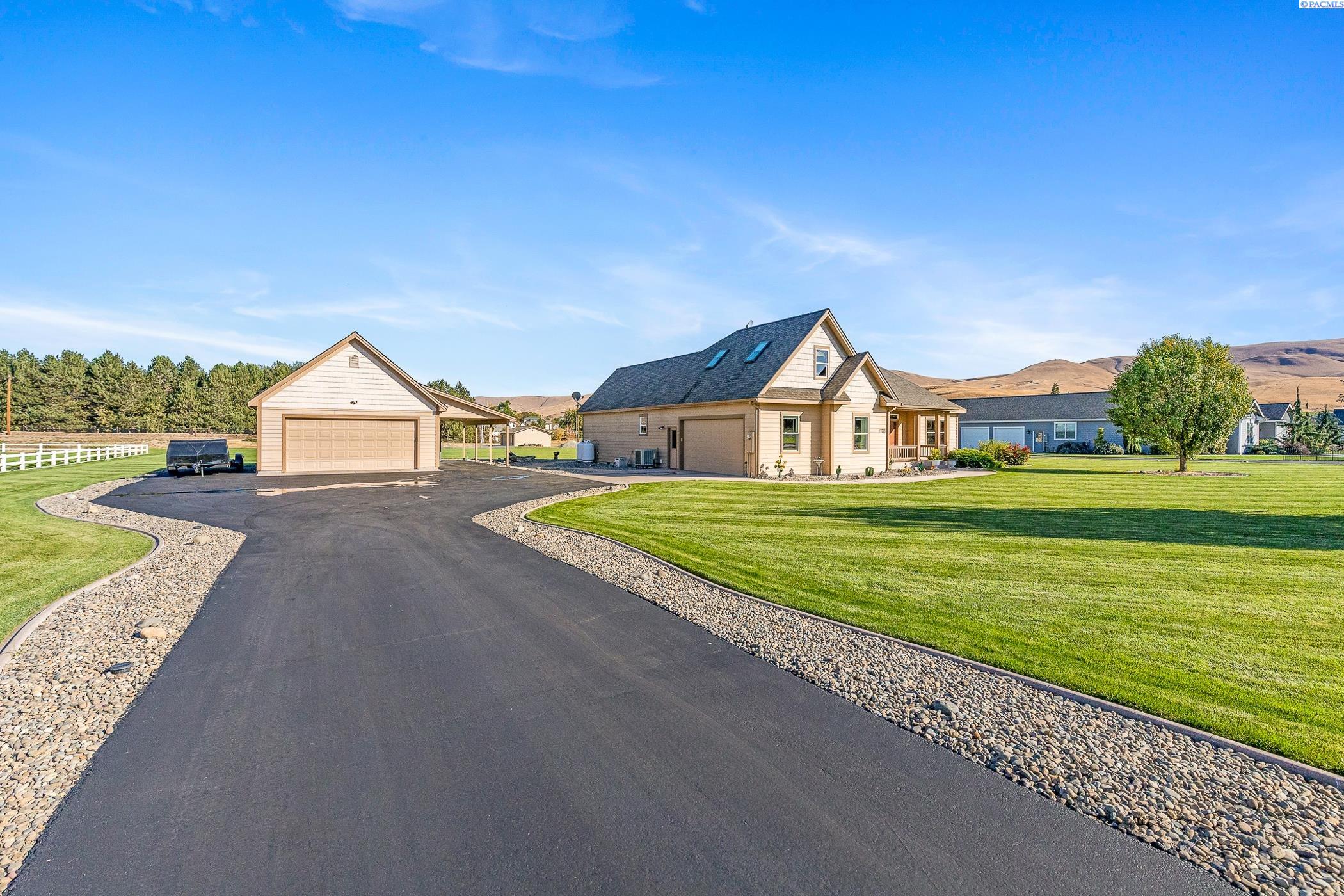 Homes for sale in Prosser, WA | 1730 S Lanell Dr, Prosser, WA 99350 | MLS# 288578