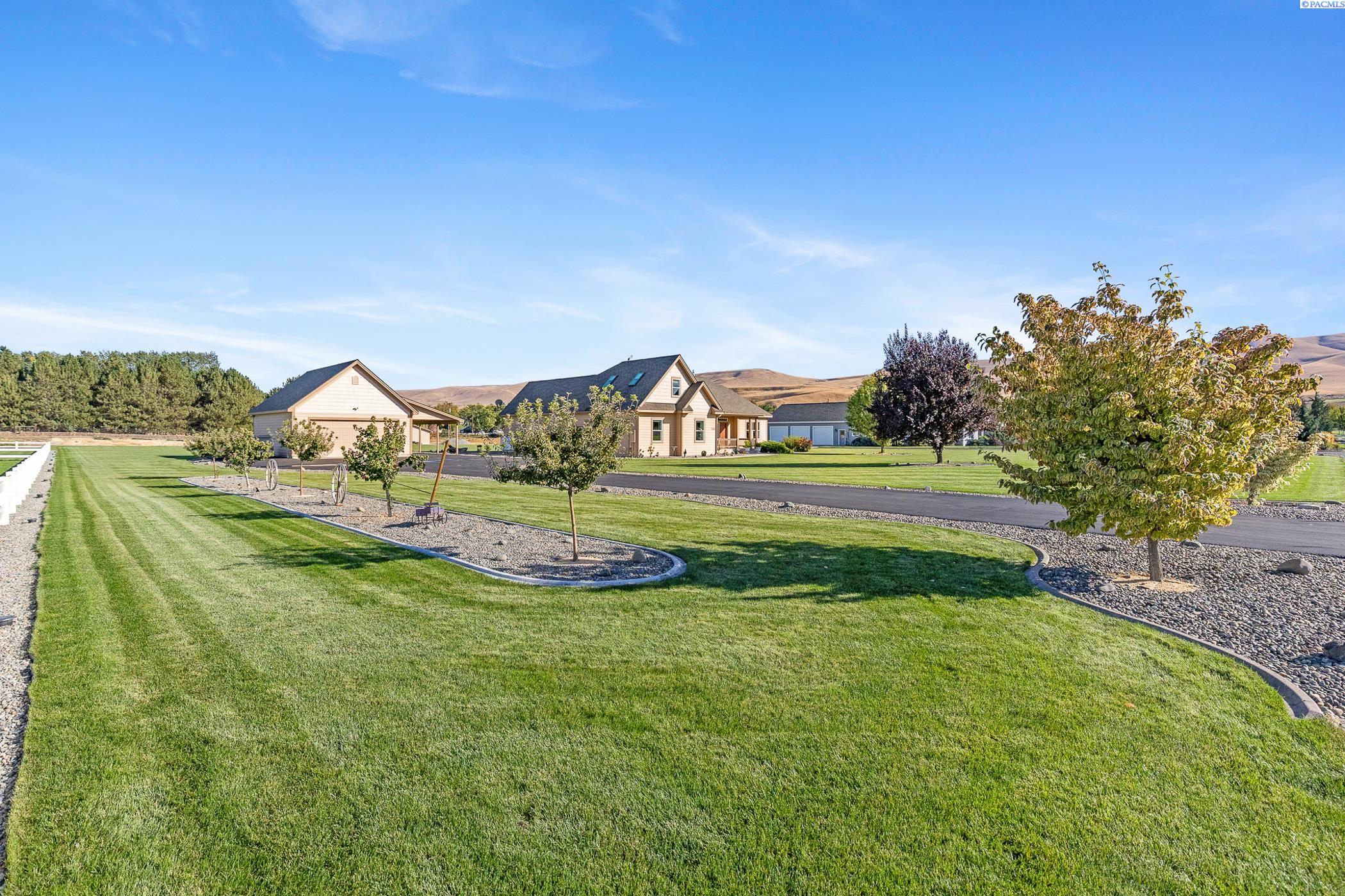 Homes for sale in Prosser, WA | 1730 S Lanell Dr, Prosser, WA 99350 | MLS# 288578