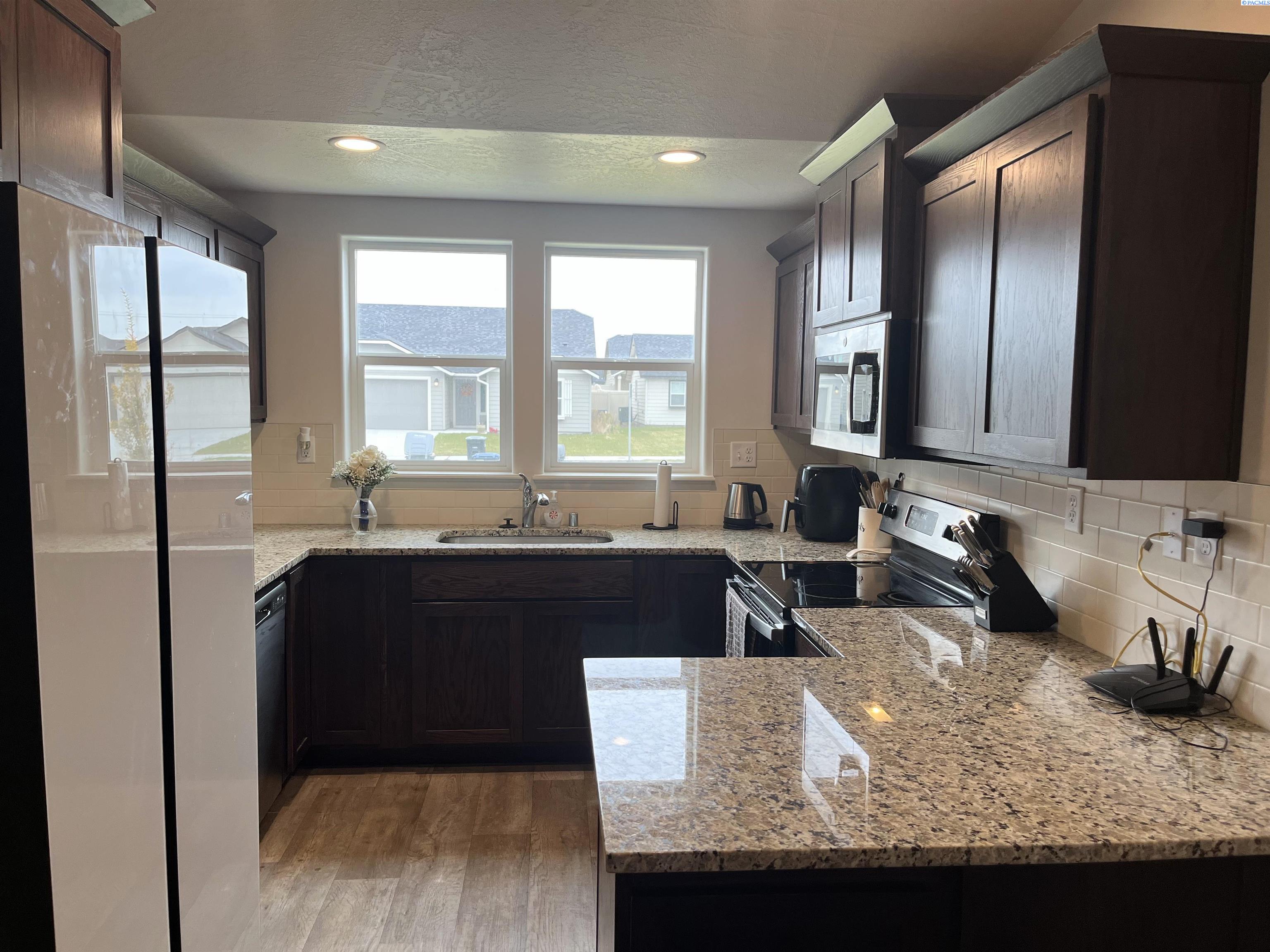 Homes for sale in Moses Lake, WA | 1119 W Aspen Rd, Moses Lake, WA 98837 | MLS# 288605