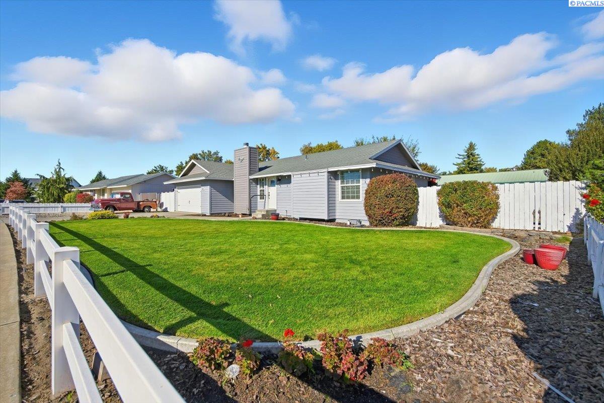 Homes for sale in Pasco, WA | 4305 Riverhill Dr, Pasco, WA 99301 | MLS# 288782