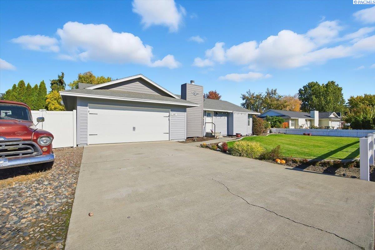 Homes for sale in Pasco, WA | 4305 Riverhill Dr, Pasco, WA 99301 | MLS# 288782