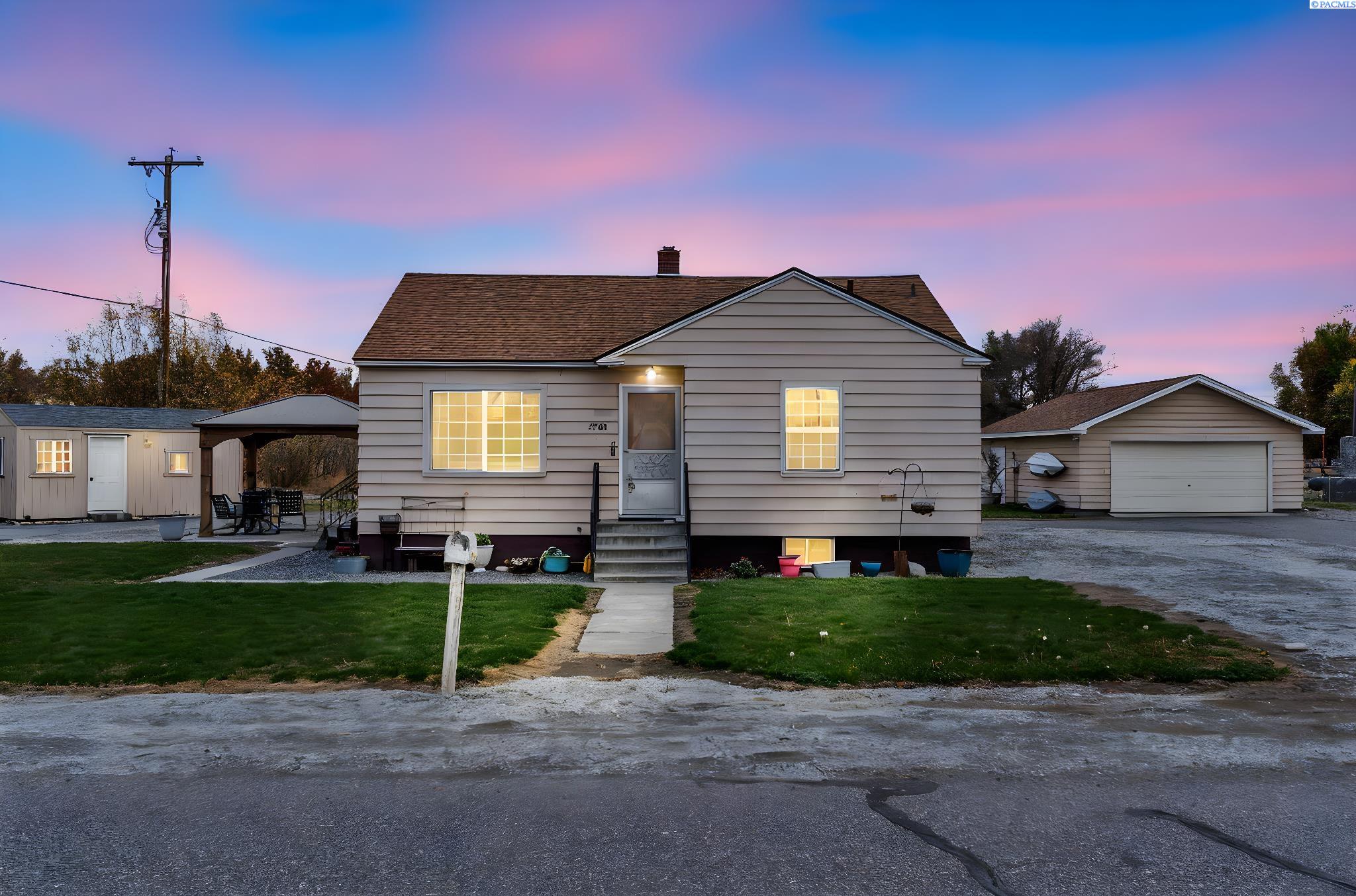 Homes for sale in Pasco, WA | 3204 W Yakima St, Pasco, WA 99301 | MLS# 288957