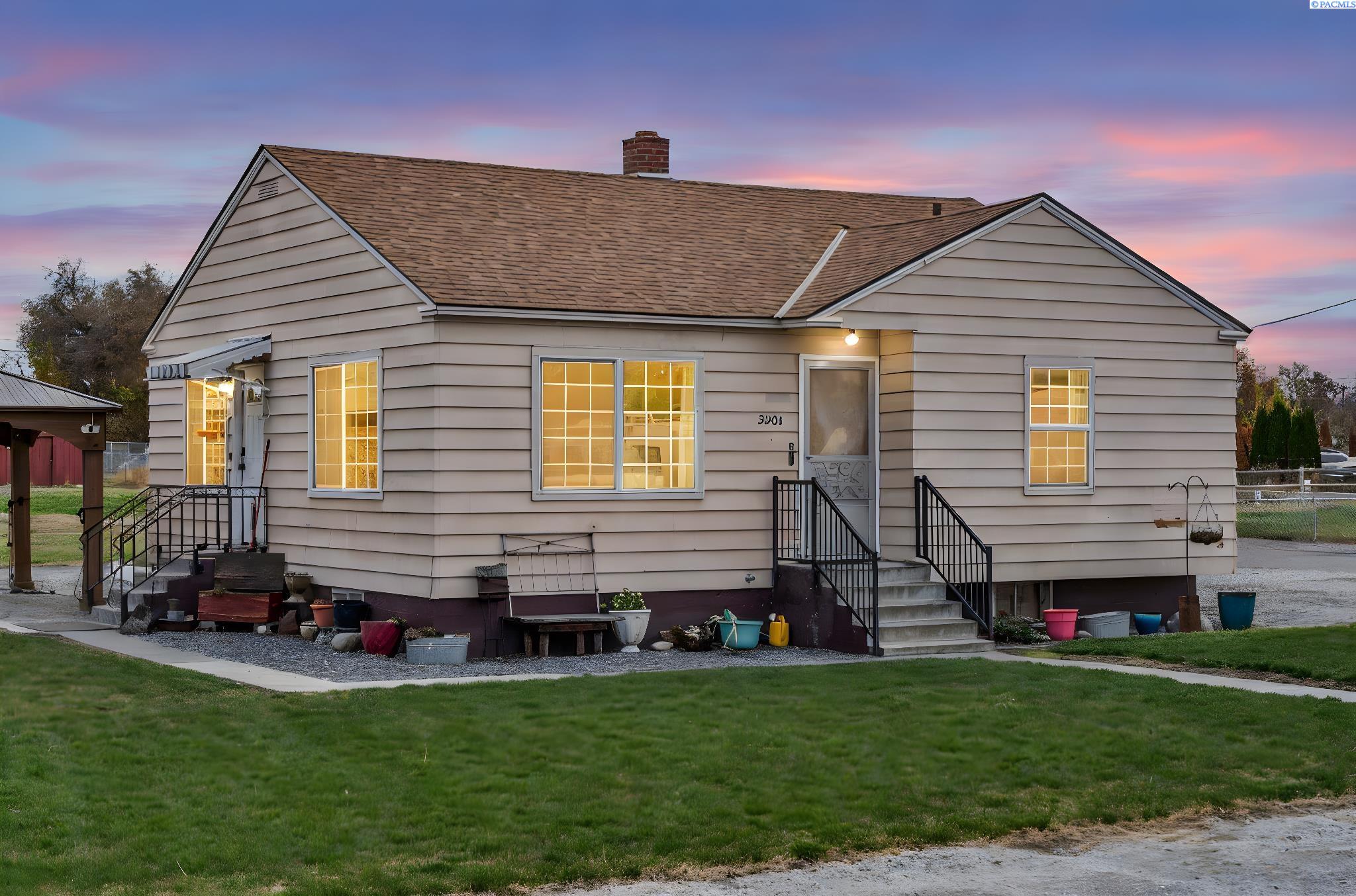 Homes for sale in Pasco, WA | 3204 W Yakima St, Pasco, WA 99301 | MLS# 288957