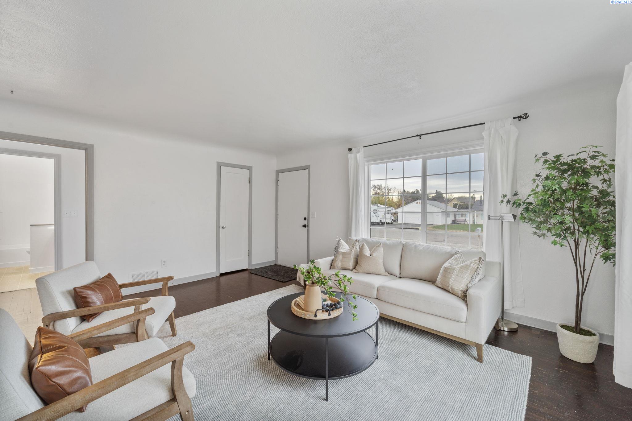 Homes for sale in Pasco, WA | 3204 W Yakima St, Pasco, WA 99301 | MLS# 288957