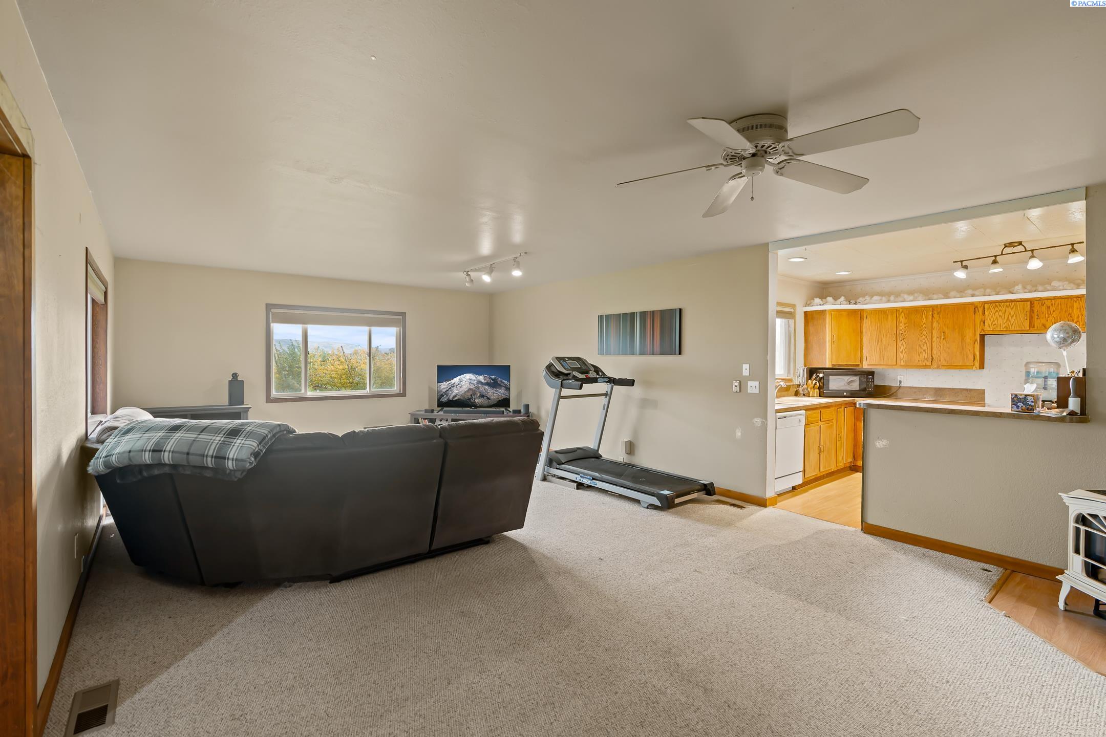 Homes for sale in Tieton, WA | 750 Potter Rd, Tieton, WA 98947 | MLS# 288964