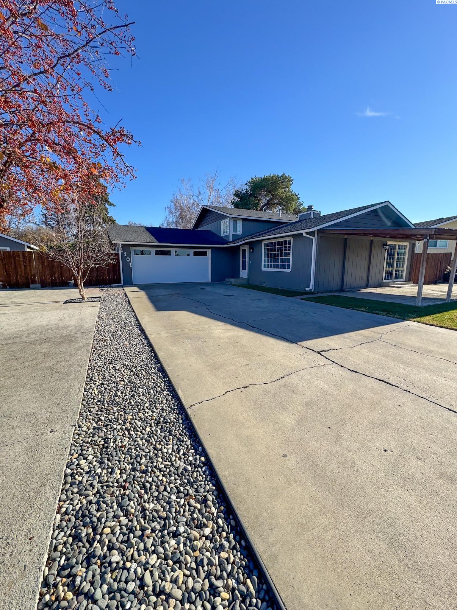 Homes for sale in Grandview, WA | 1101 Conestoga, Grandview, WA 98930 | MLS# 288988