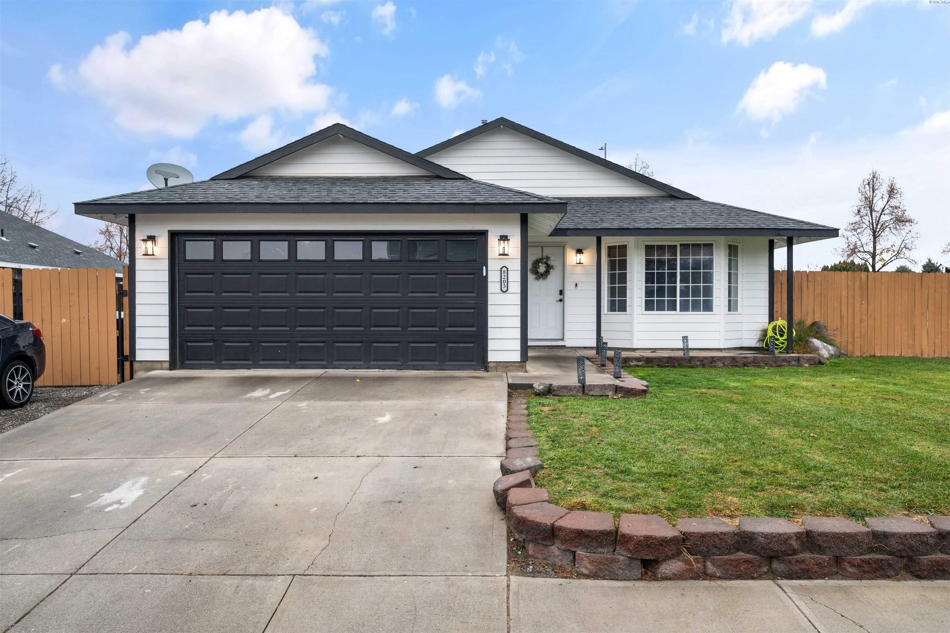 Homes for sale in Pasco, WA | 8203 Whidbey Dr, Pasco, WA 99301 | MLS# 289005