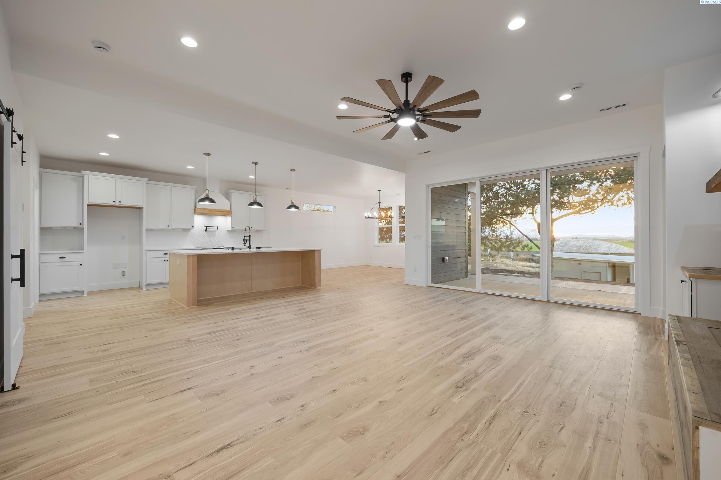 Homes for sale in Kennewick, WA | 29183 Mammoth Dr, Kennewick, WA 99338 | MLS# 289036